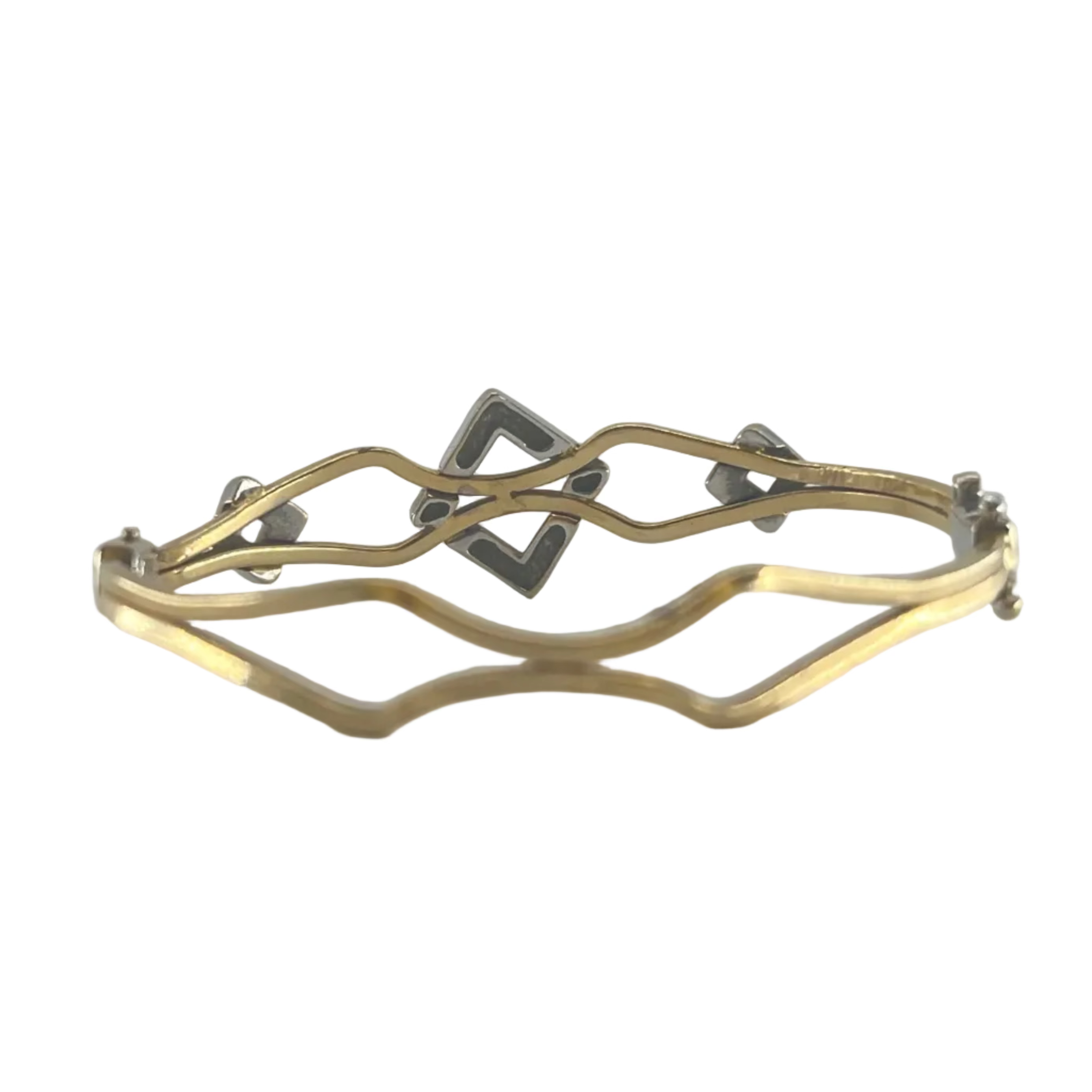 14ct Star Bangle 2.6" Carat: 14ct Gold Colour: Yellow & White Gold Size: 2.6" (Width) Weight: 10.67g