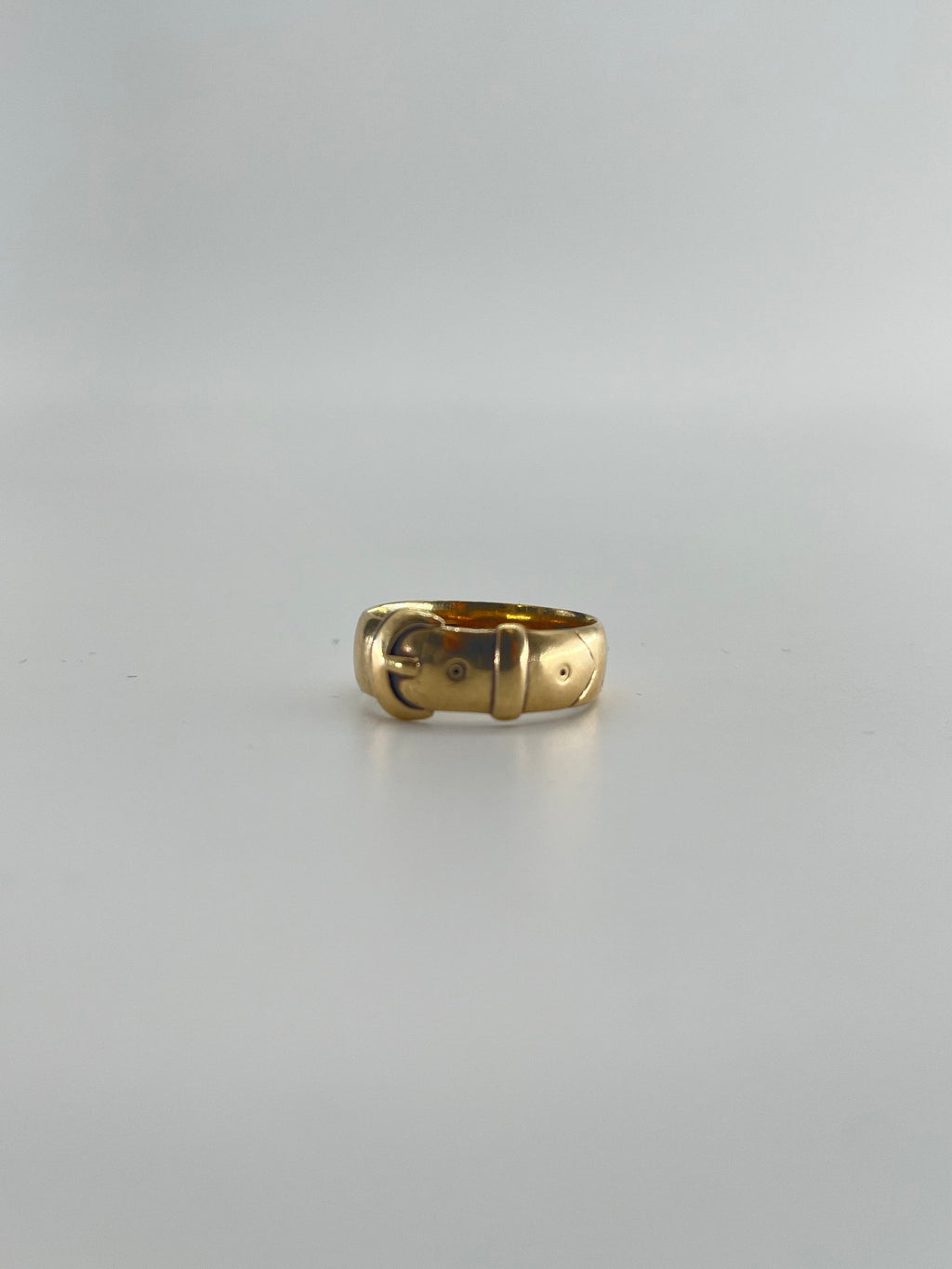 9ct Belt Buckle Ring Carat: 9ct Style: Belt Buckle Size: S 1/2 Weight: 5.25g