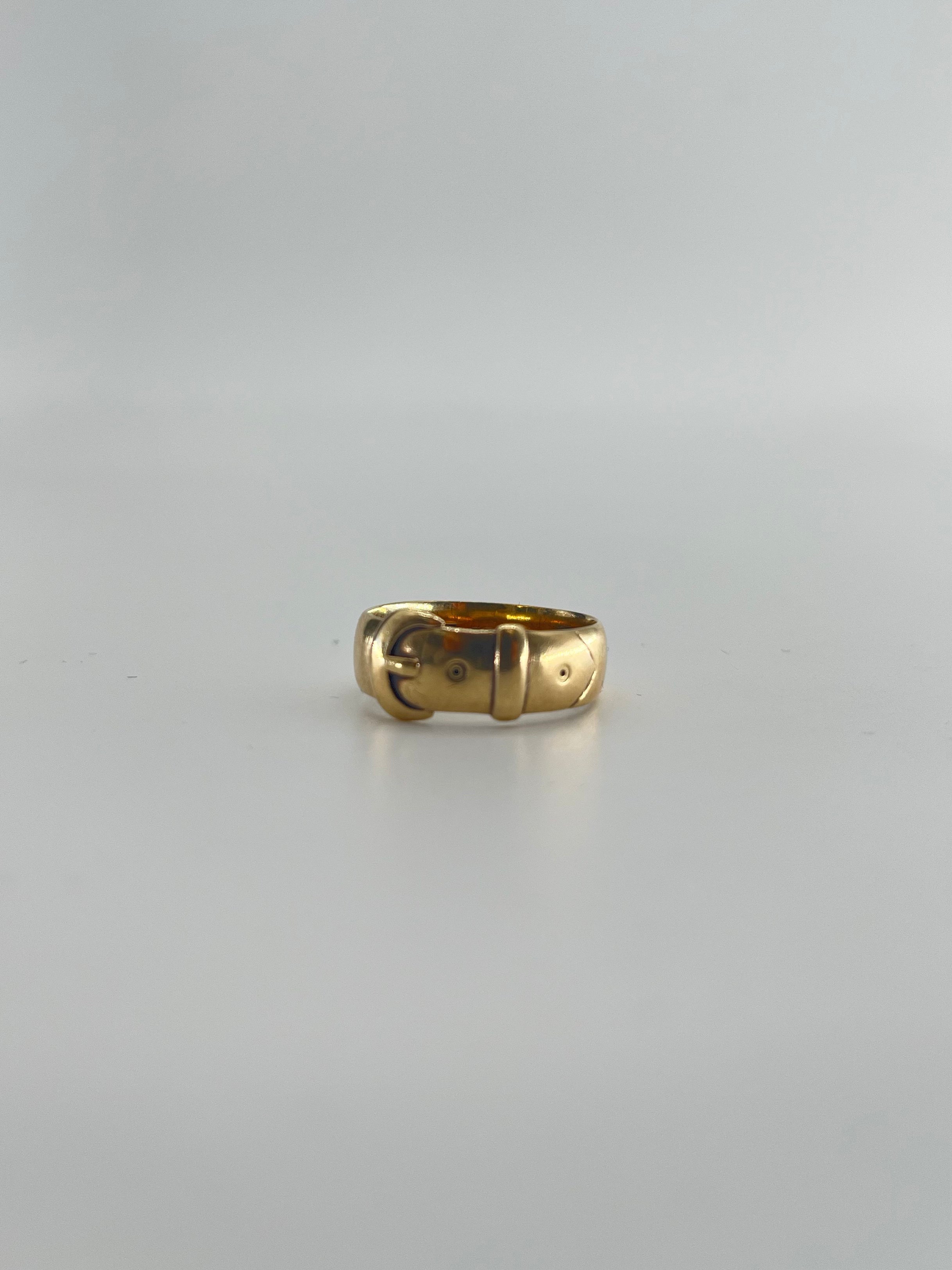 9ct Belt Buckle Ring Carat: 9ct Style: Belt Buckle Size: S 1/2 Weight: 5.25g