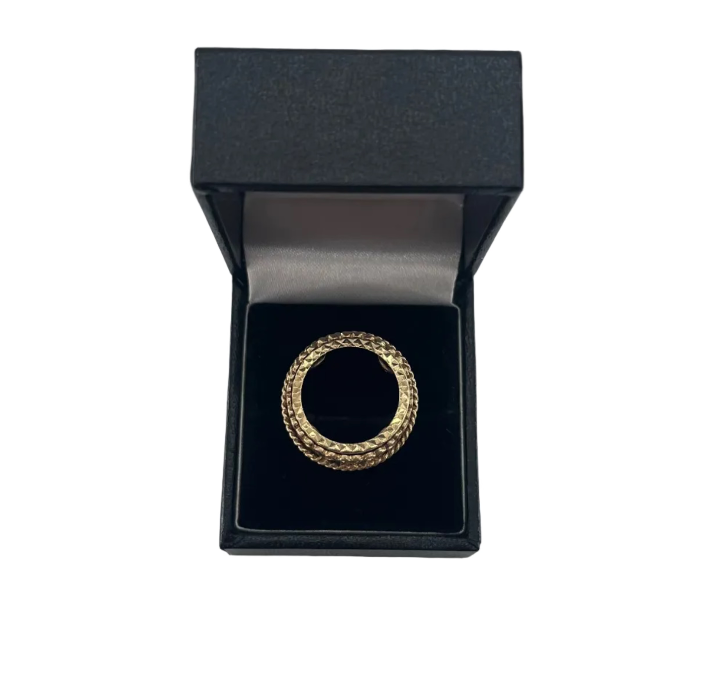 9ct Full Sov Mount Carat: 9ct Gold Colour: Yellow Gold Size: P Weight: 5.41g