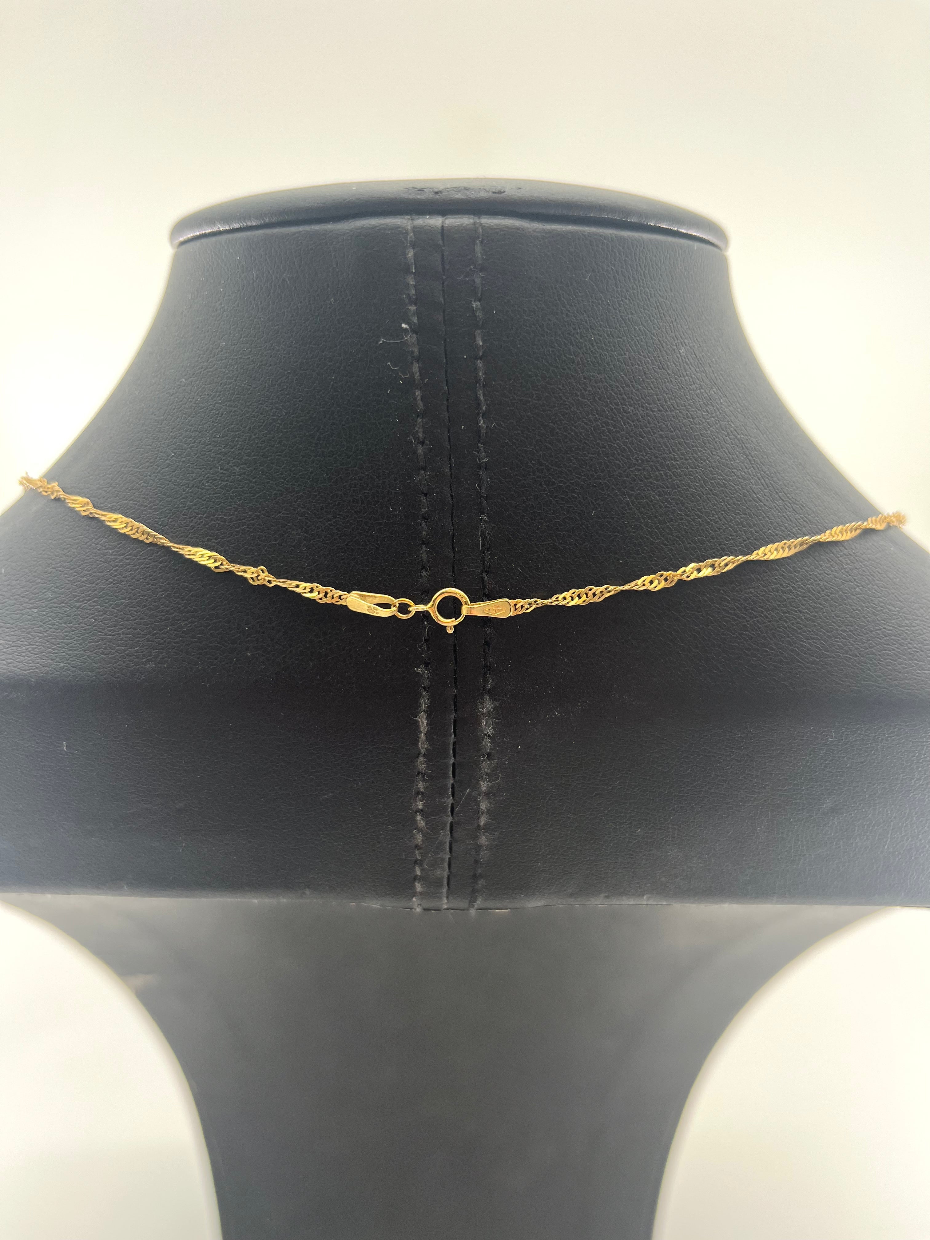 9ct Gold Twist Chain Carat: 9ct Colour: Yellow Gold Style: Twist Length: 22" Width: 1mm Weight: 1.97g