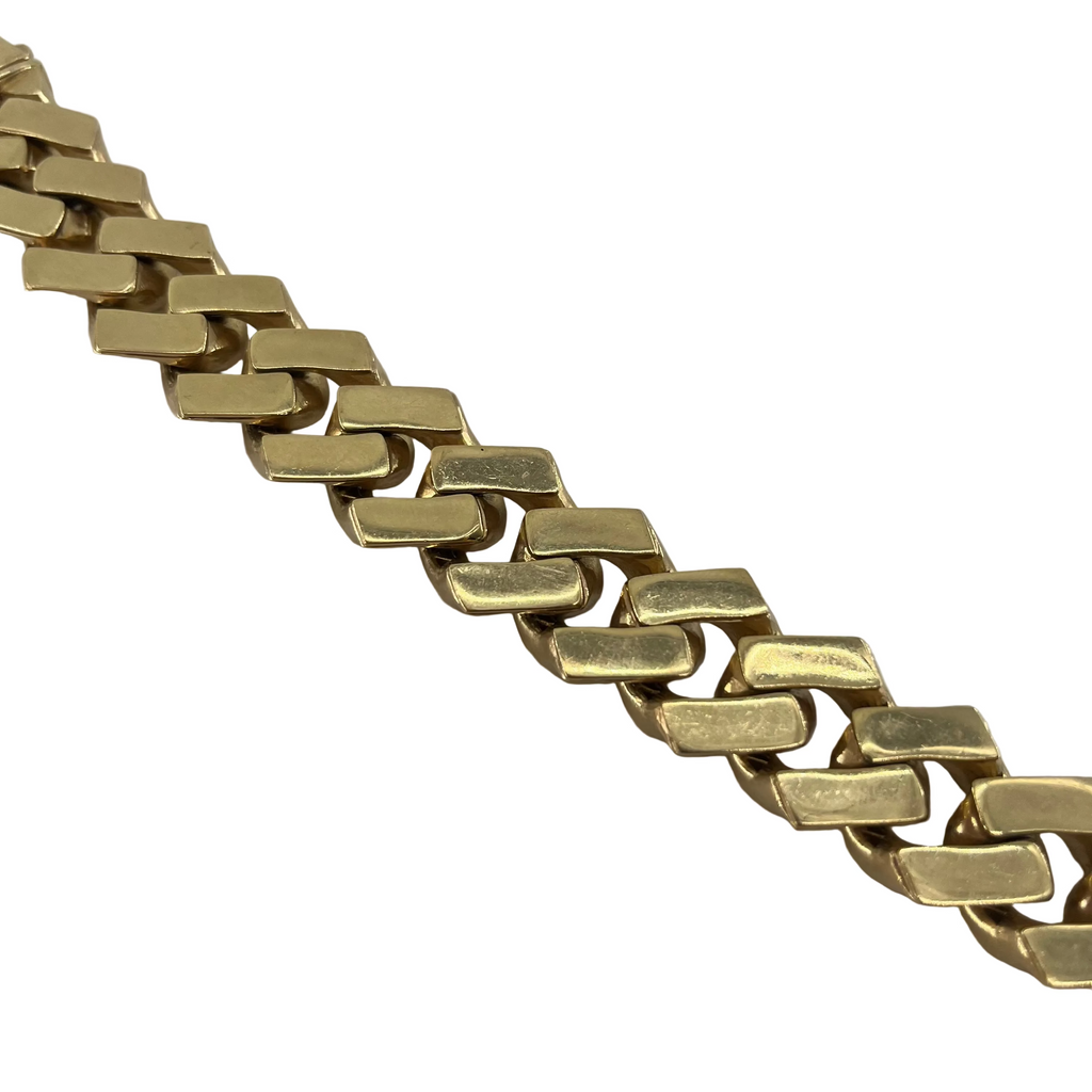 9ct Hollow Curb Bracelet 9.4" Carat: 9ct Gold Colour: Yellow Gold Width: 2mm Length: 9.4" Weight: 82.82g