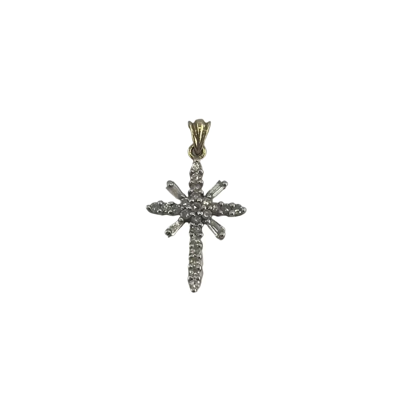 9ct Snowflake Diamond Pendent Carat: 9ct Colour: Yellow Gold Stones: Diamond Width: 12mm Length: 19mm Weight: 0.8g
