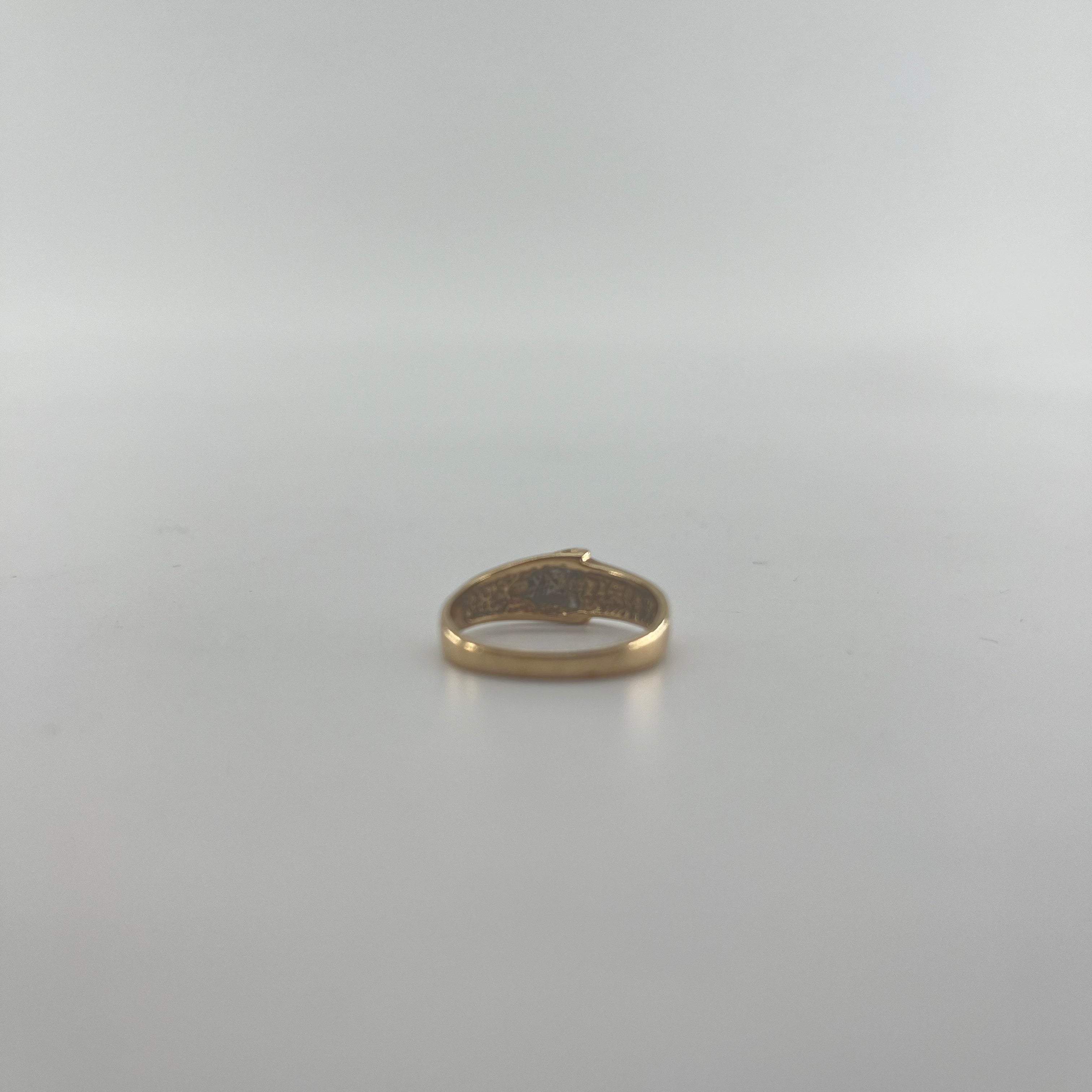 9ct Vintage Diamond Cluster Ring Carat: 9ct Gold Colour: Yellow Gold Size: N Stones: Small Diamonds Weight: 1.99g