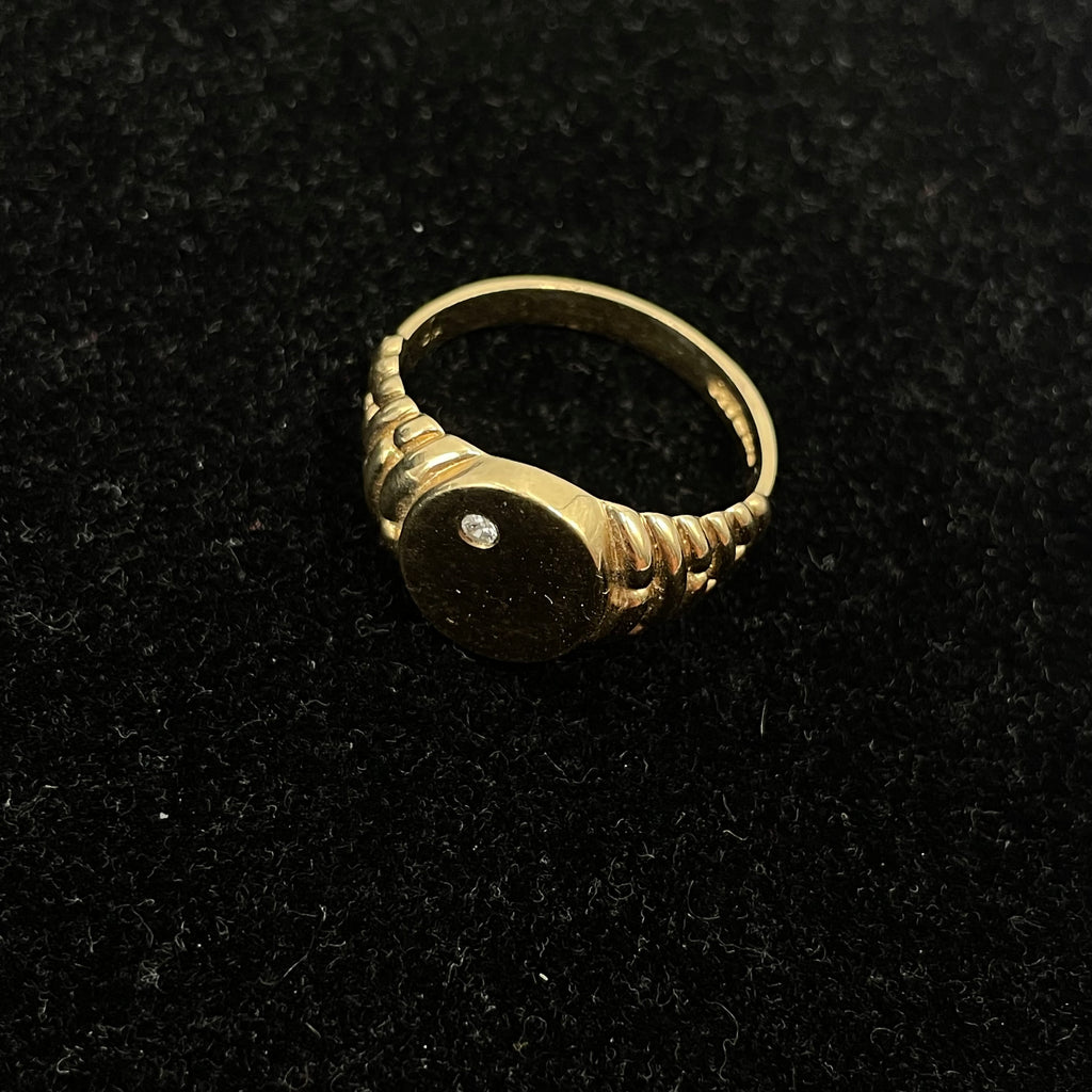 9CT Signet Ring Diamond Size W 1/2