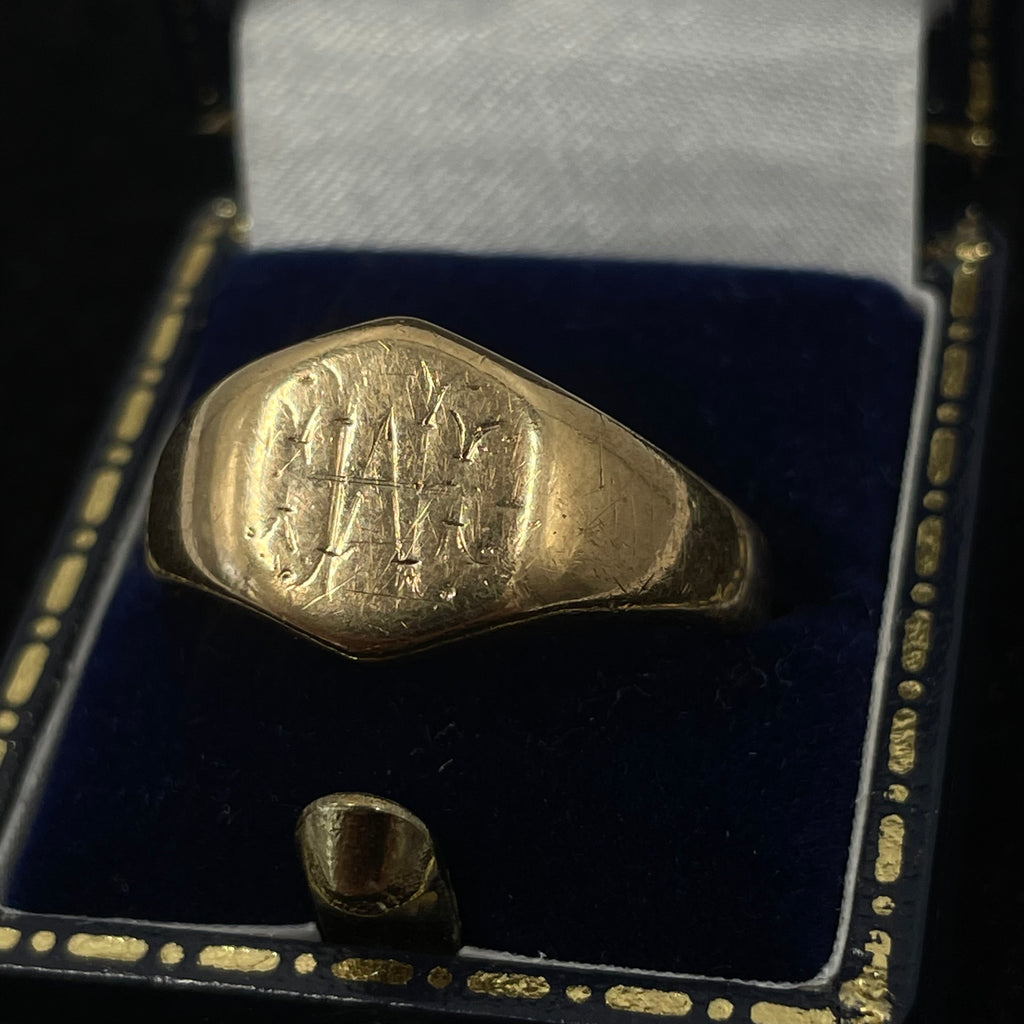 Vintage 9ct Hexagonal Signet Ring with Hand-Engraved Monogram Size W