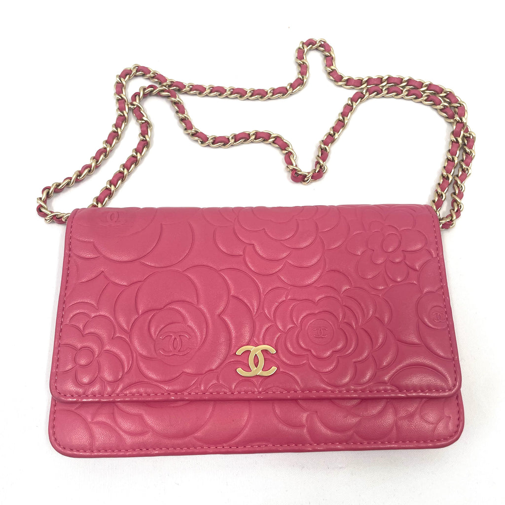 Chanel Pink Camellia Embossed Leather Chain Wallet/Crossbody Bag – Pre-Owned – Excellent Condition