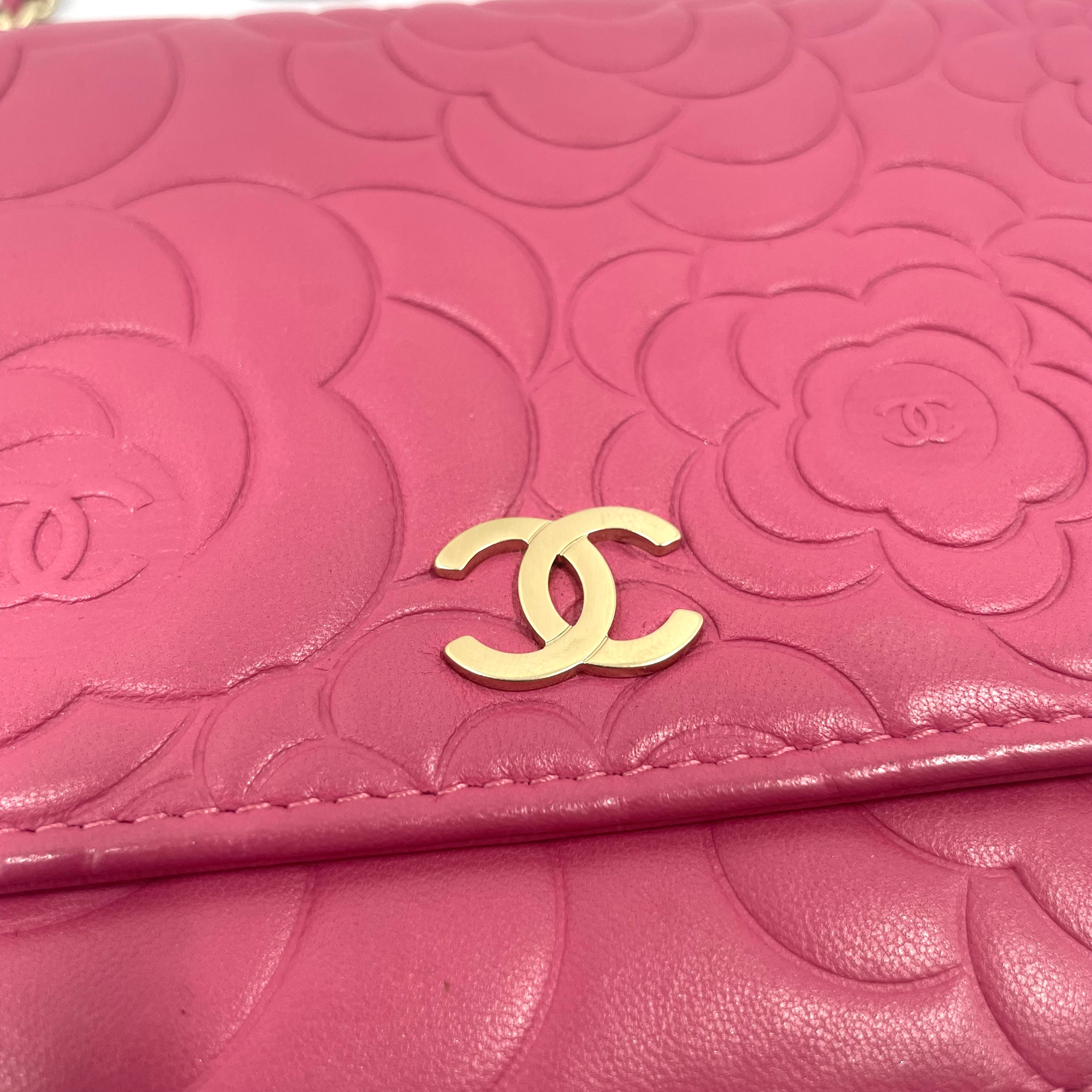 Chanel Pink Camellia Embossed Leather Chain Wallet/Crossbody Bag – Pre-Owned – Excellent Condition