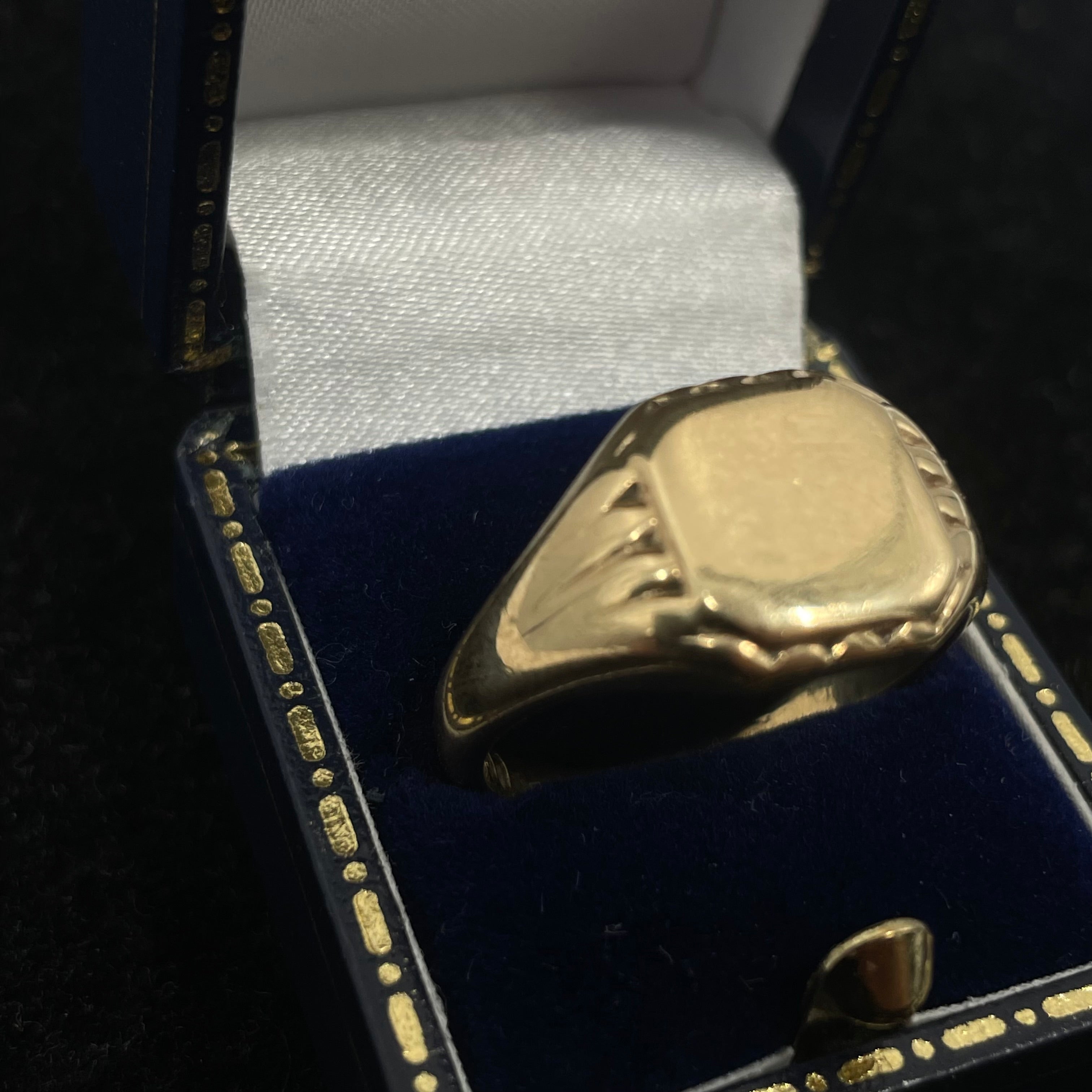 9CT Signet Ring Square Top Size X 1/2