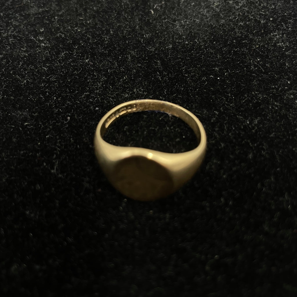 9CT Yellow Gold Signet Ring Oval Face Size T