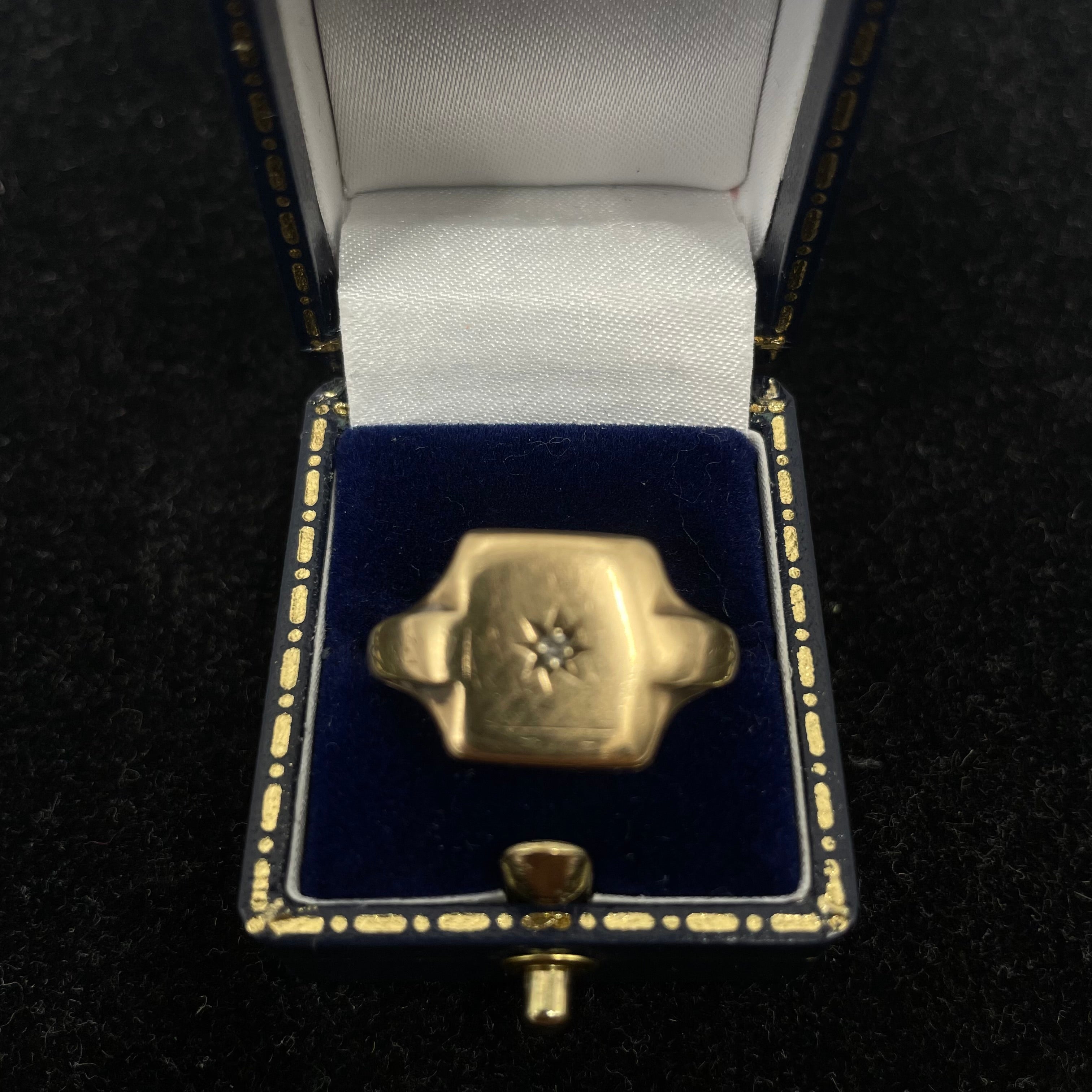 9CT Gold Signet Ring With Small Diamond Size W