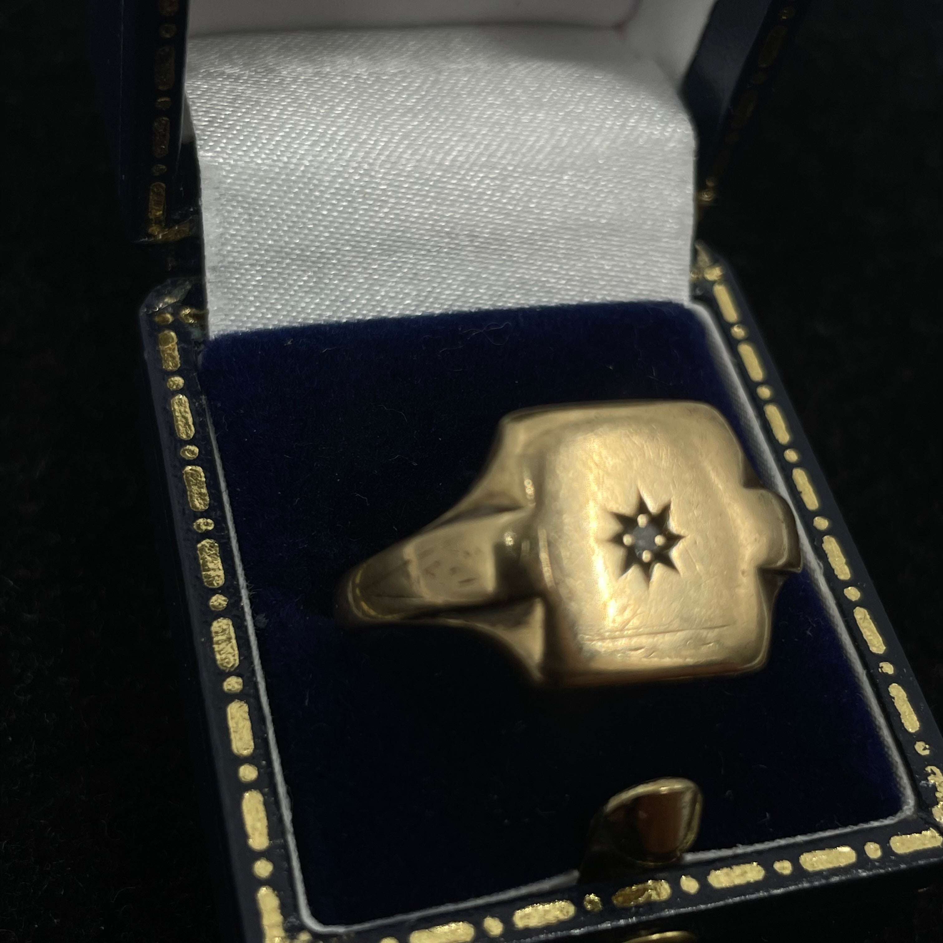 9CT Gold Signet Ring With Small Diamond Size W