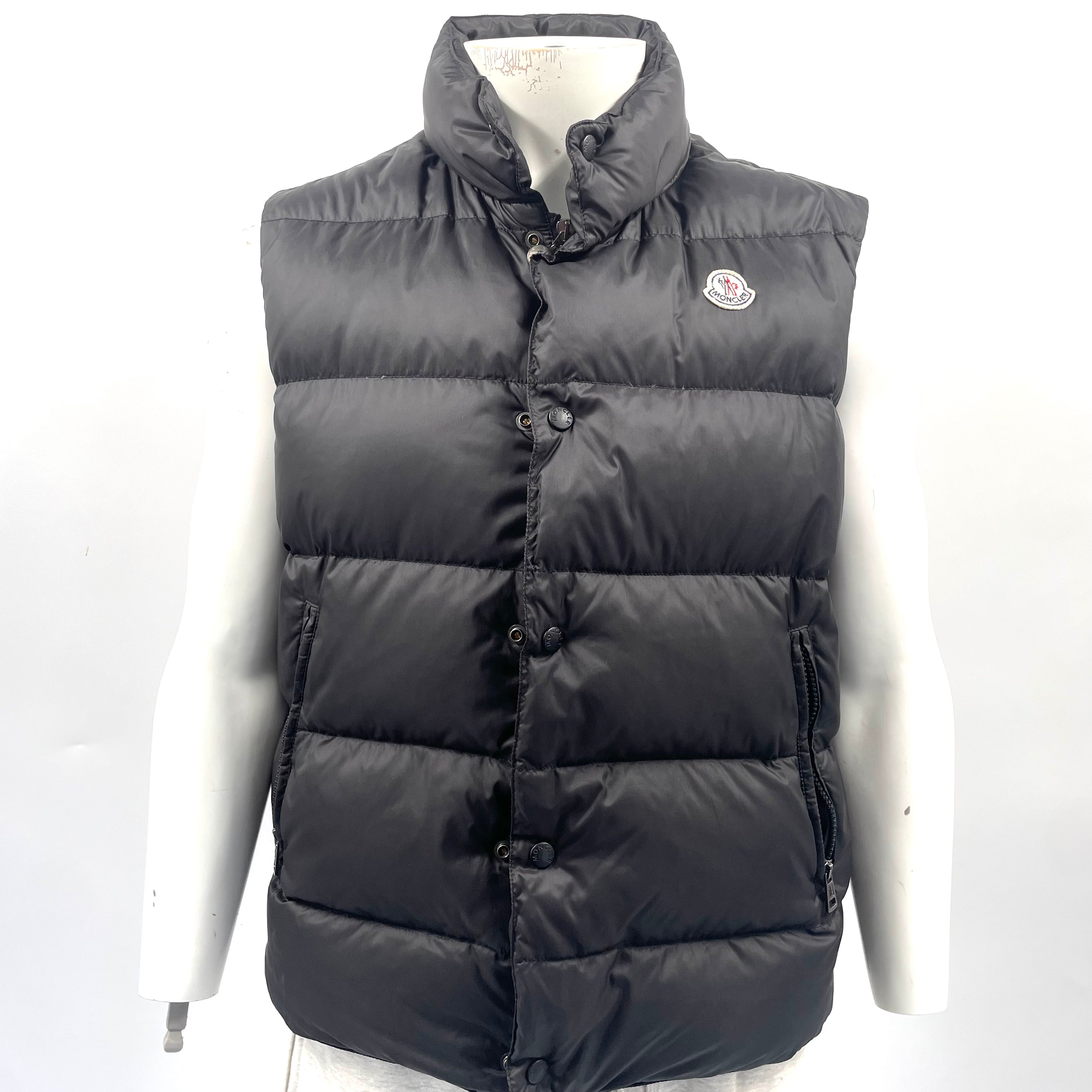 Moncler Black Padded Gilet – Pre-Owned, Good Condition, Size 3