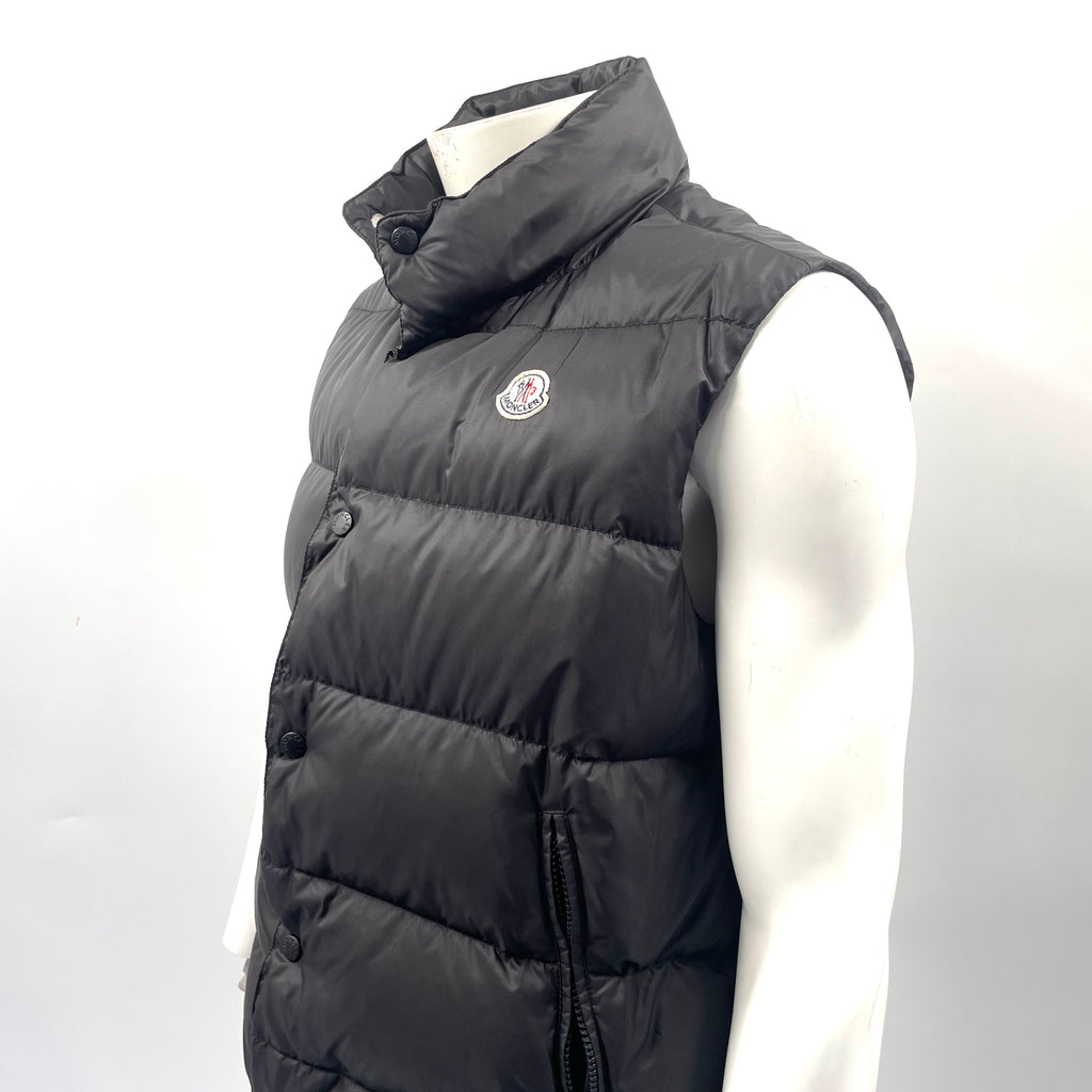 Moncler Black Padded Gilet – Pre-Owned, Good Condition, Size 3