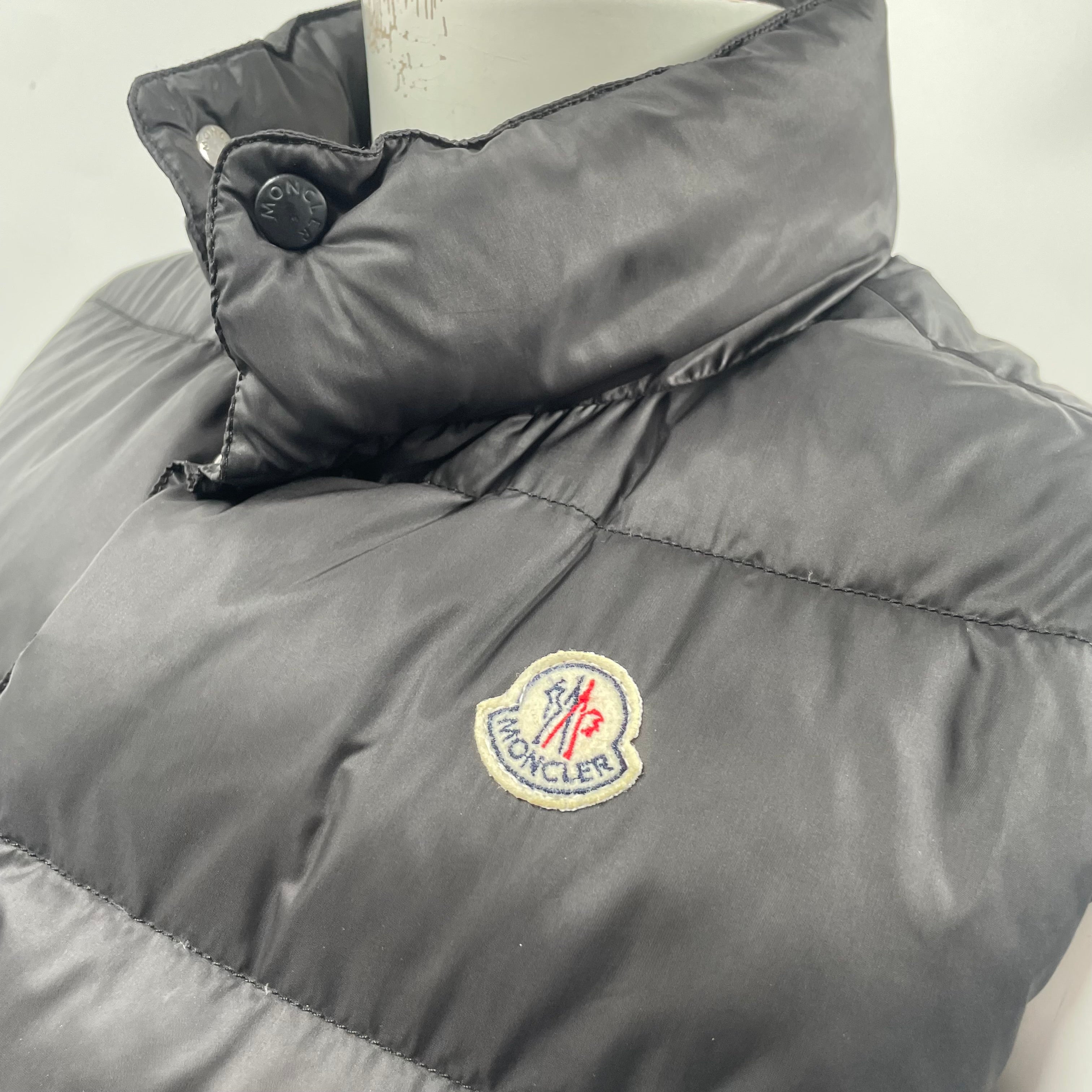 Moncler Black Padded Gilet – Pre-Owned, Good Condition, Size 3