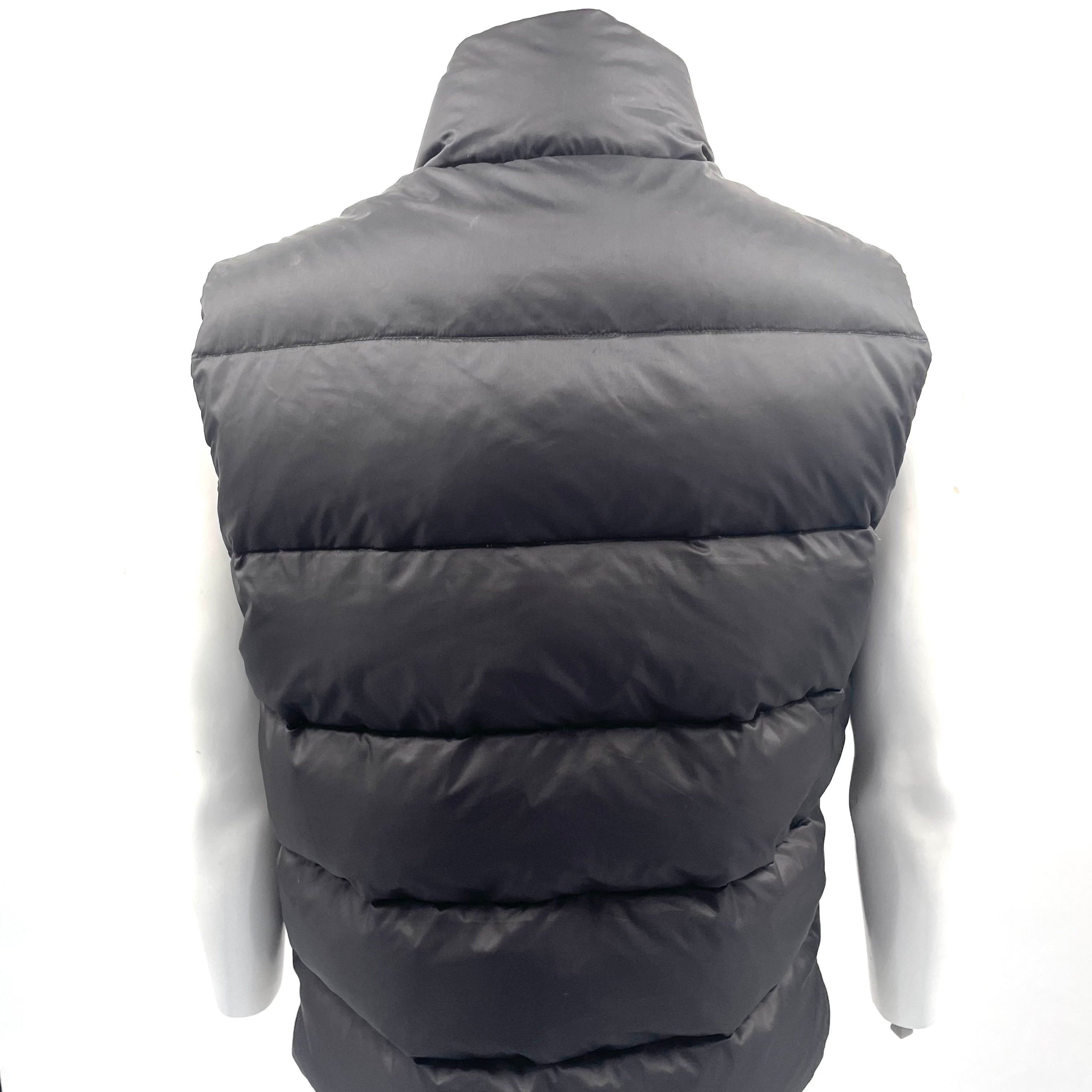 Moncler Black Padded Gilet – Pre-Owned, Good Condition, Size 3