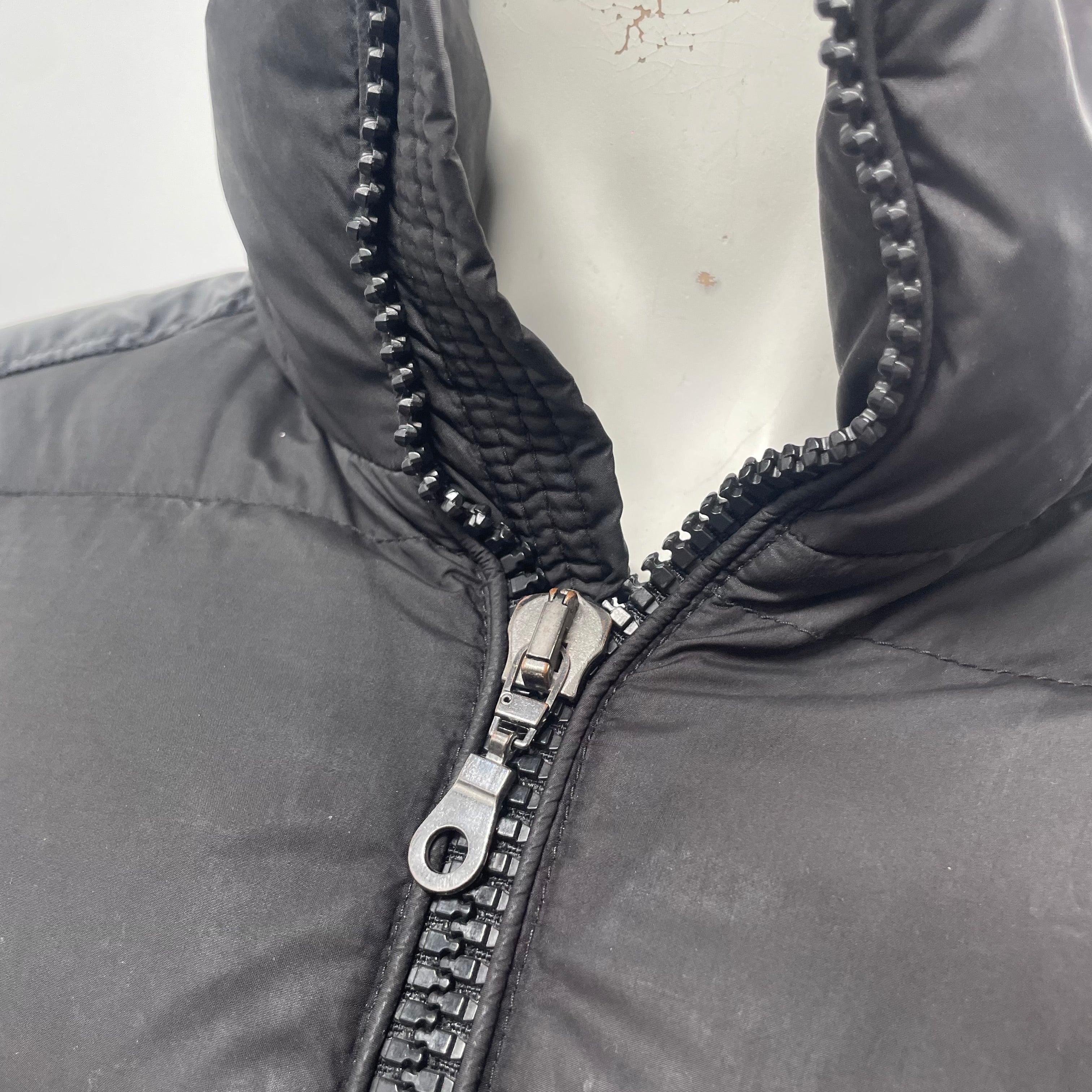 Moncler Black Puffer Jacket – Size 5 – Pre-Owned, Good Condition