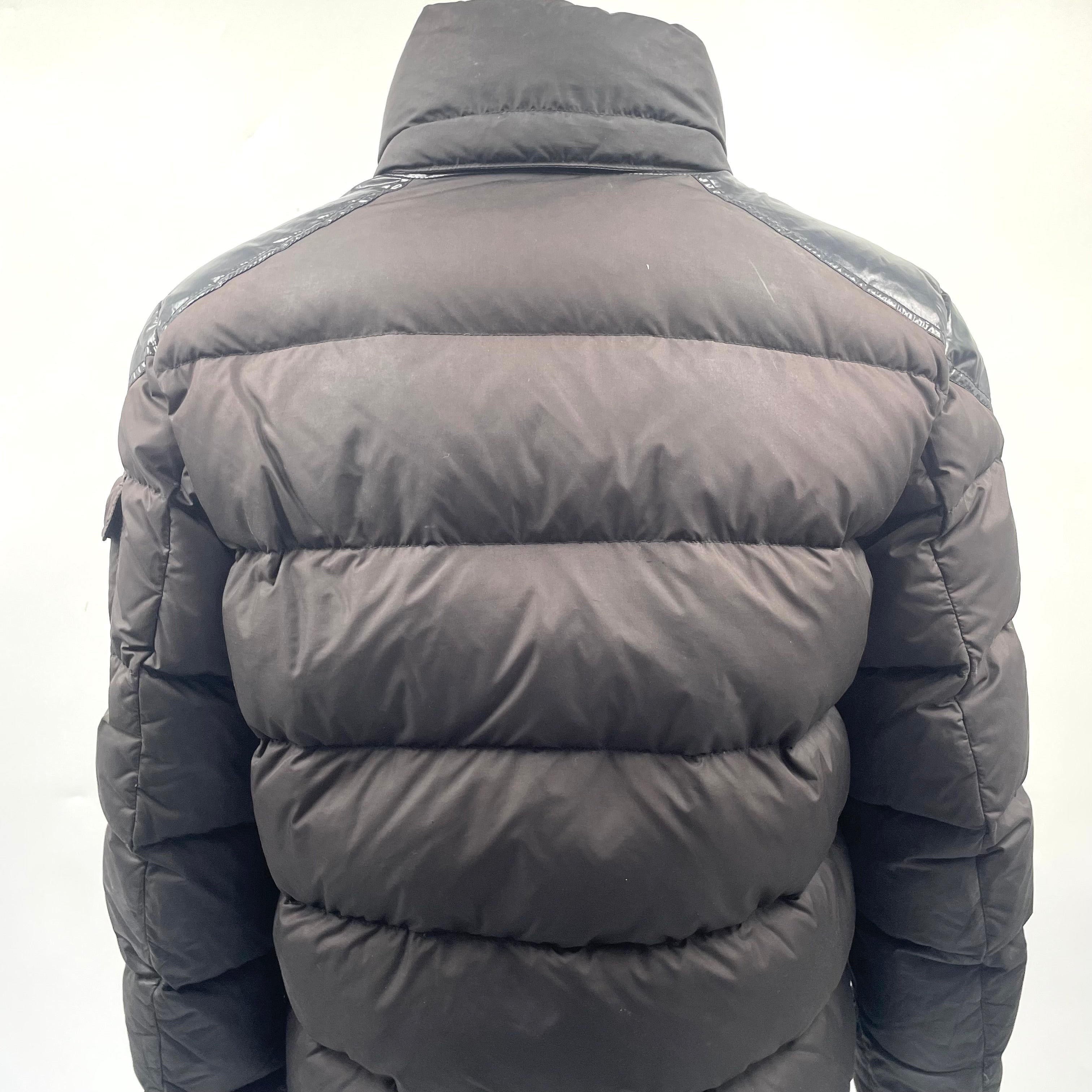 Moncler Black Puffer Jacket – Size 5 – Pre-Owned, Good Condition