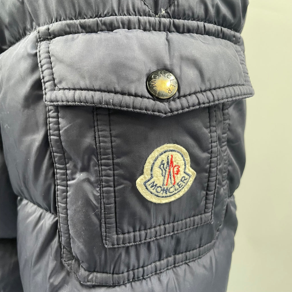 Moncler Navy Blue Fur-Trimmed Puffer Jacket – Size 4 – Pre-Owned, Good Condition