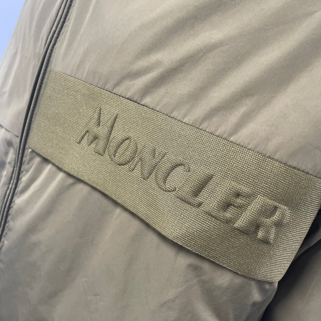 Moncler Benoit Windbreaker Jacket in Olive Green - New