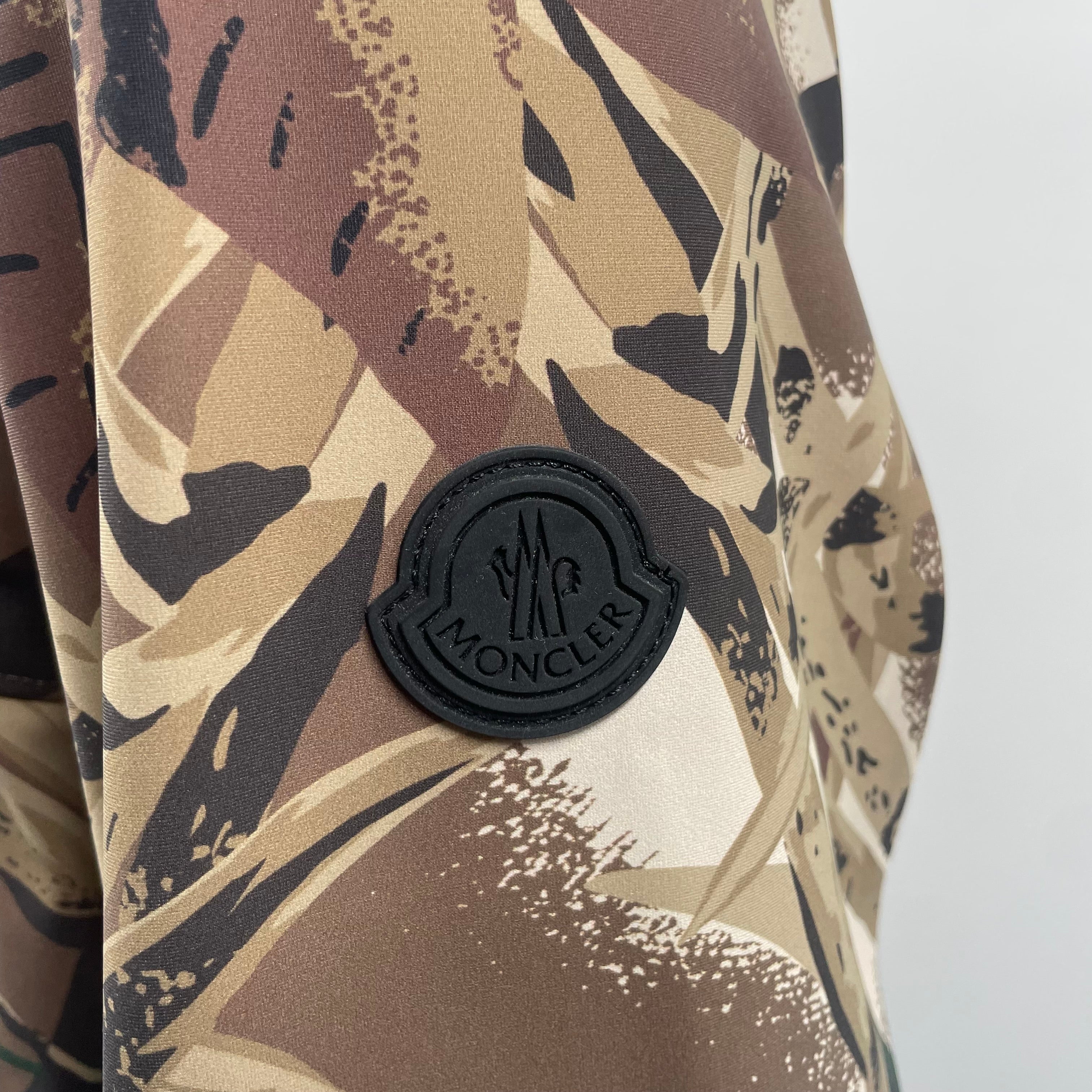 Moncler Camo Print Softshell Zip Jacket – Size 3 (M) – Brand New with Tags
