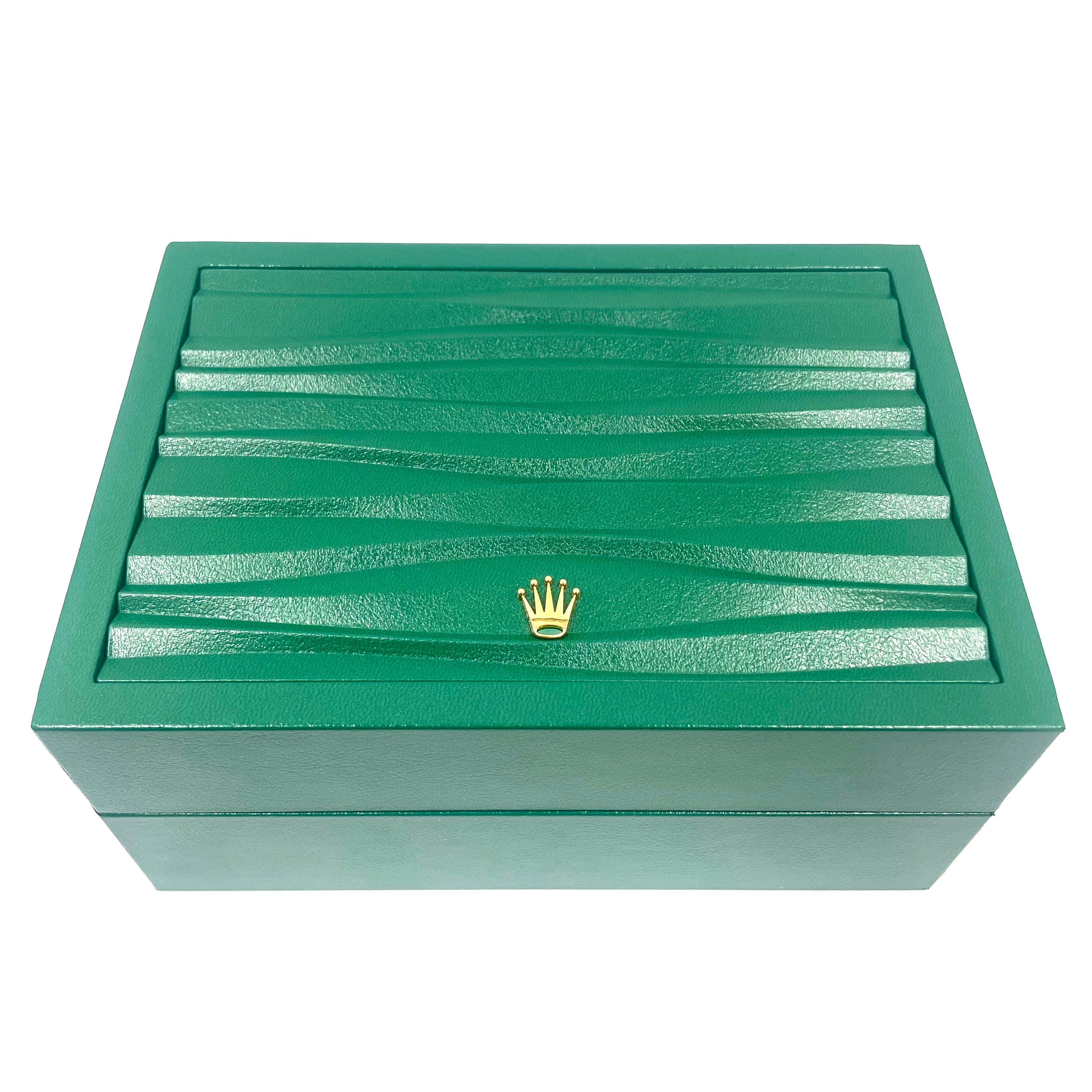 Rolex Oyster Perpetual 41 Med Blue 124300 2025 Unworn Full Set
