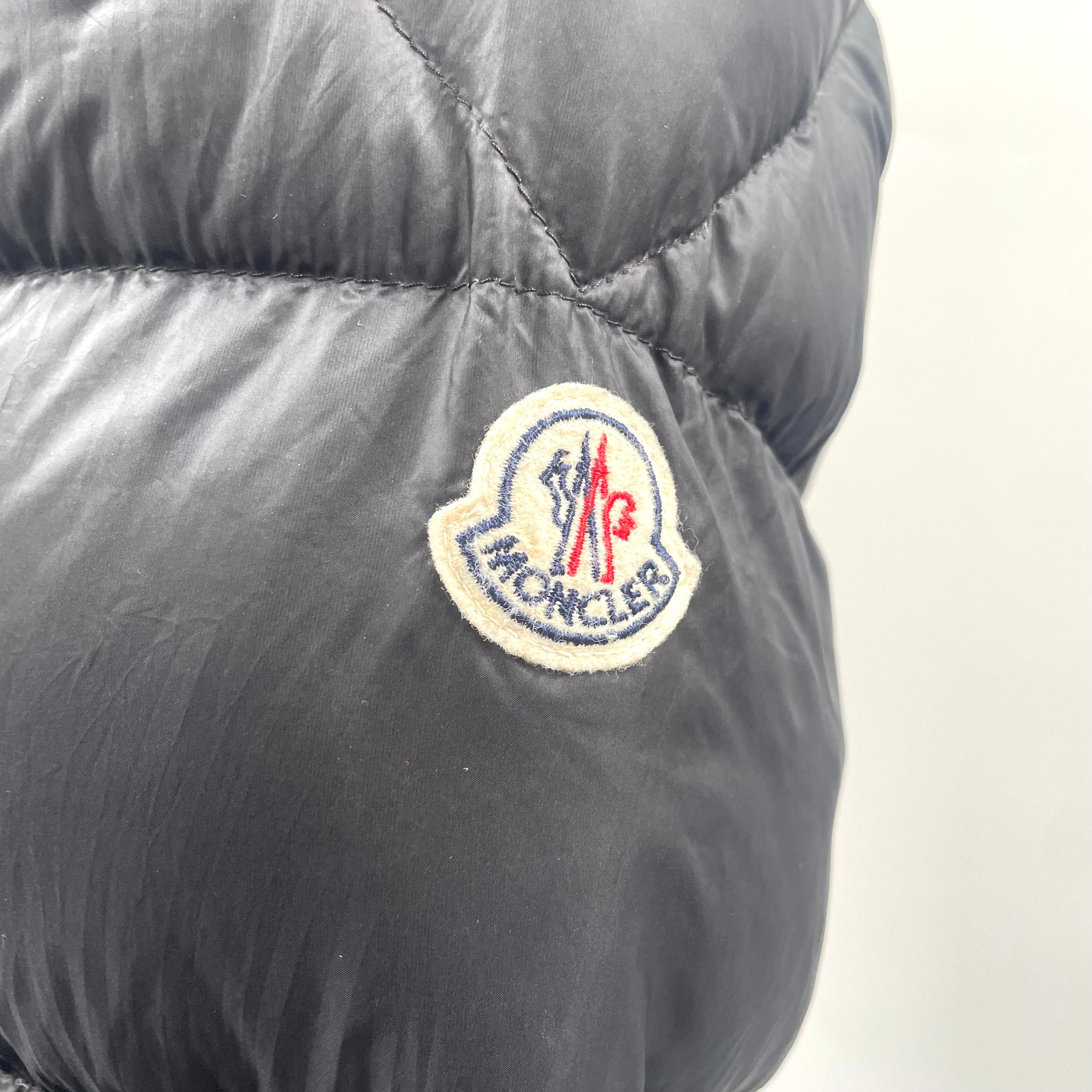 Moncler Puffer Jacket Black – Pre-Owned, Size 5