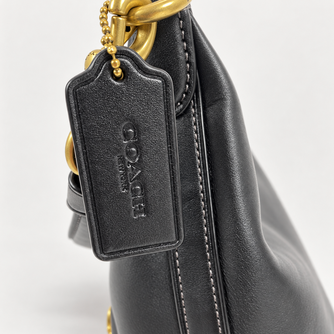 Coach Teri Hobo Bag in Black Leather – Gold-Tone Hardware