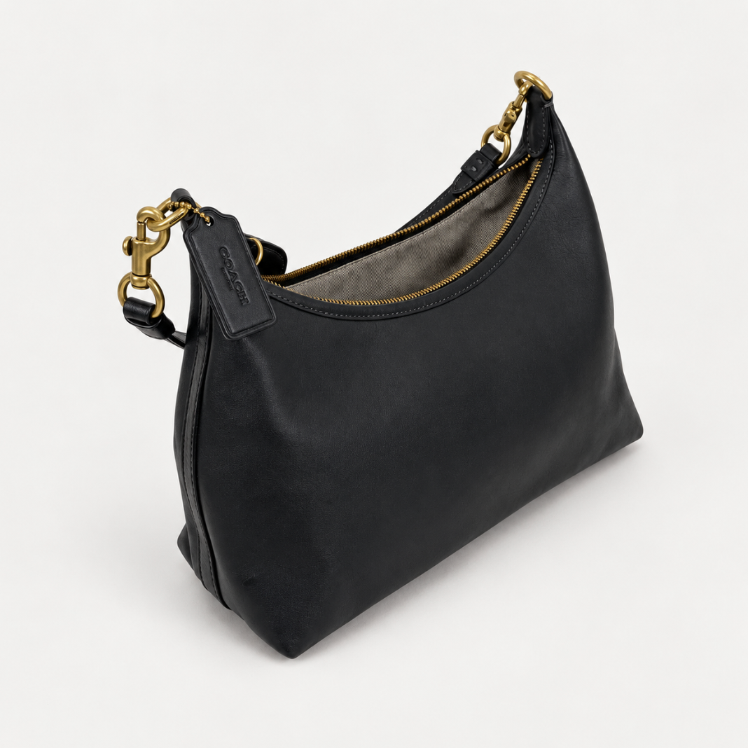 Coach Teri Hobo Bag in Black Leather – Gold-Tone Hardware