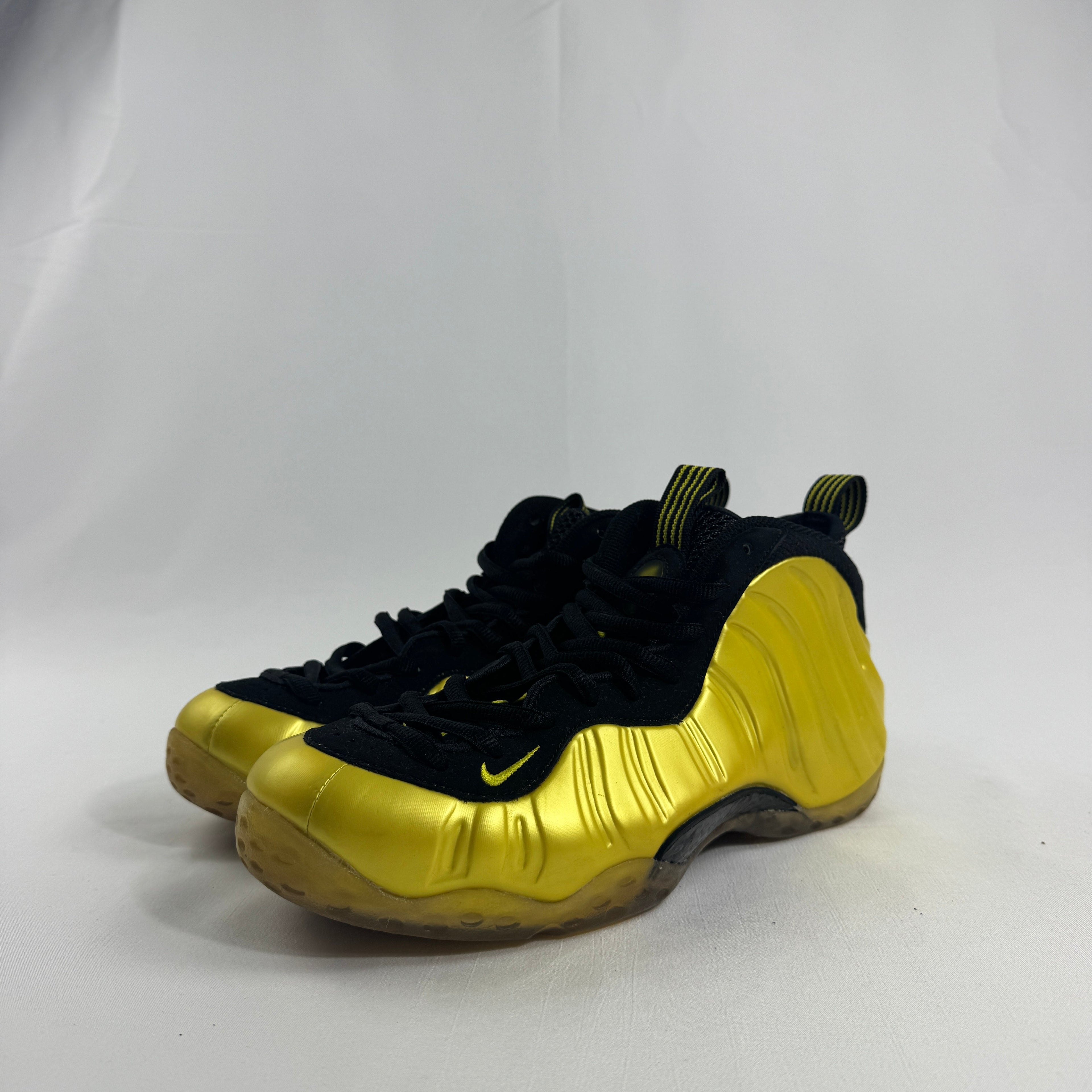 Air Foamposite One Electrolime is a vibrant edition of the iconic Foamposite One, featuring a striking Electrolime green