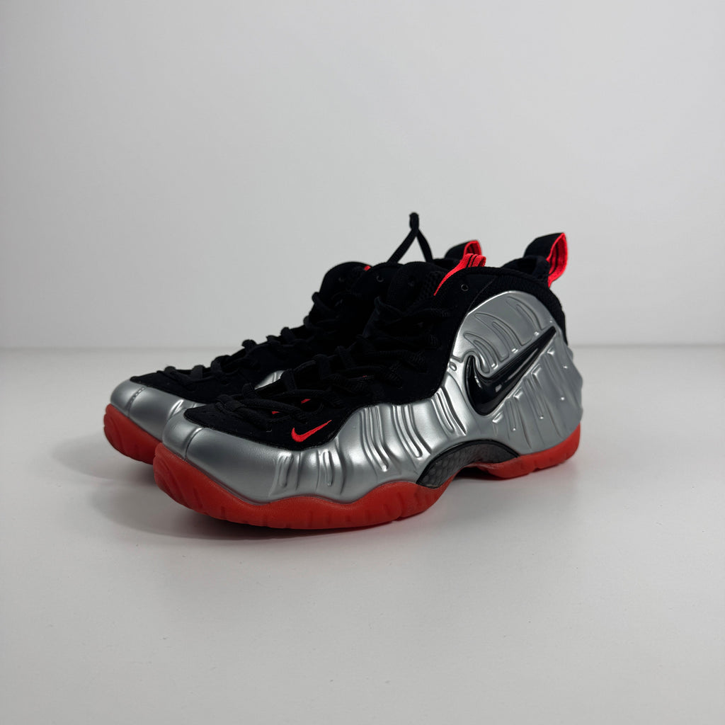Nike Air Foamposite Pro is an upgraded version of the classic Foamposite, offering enhanced comfort, support, and