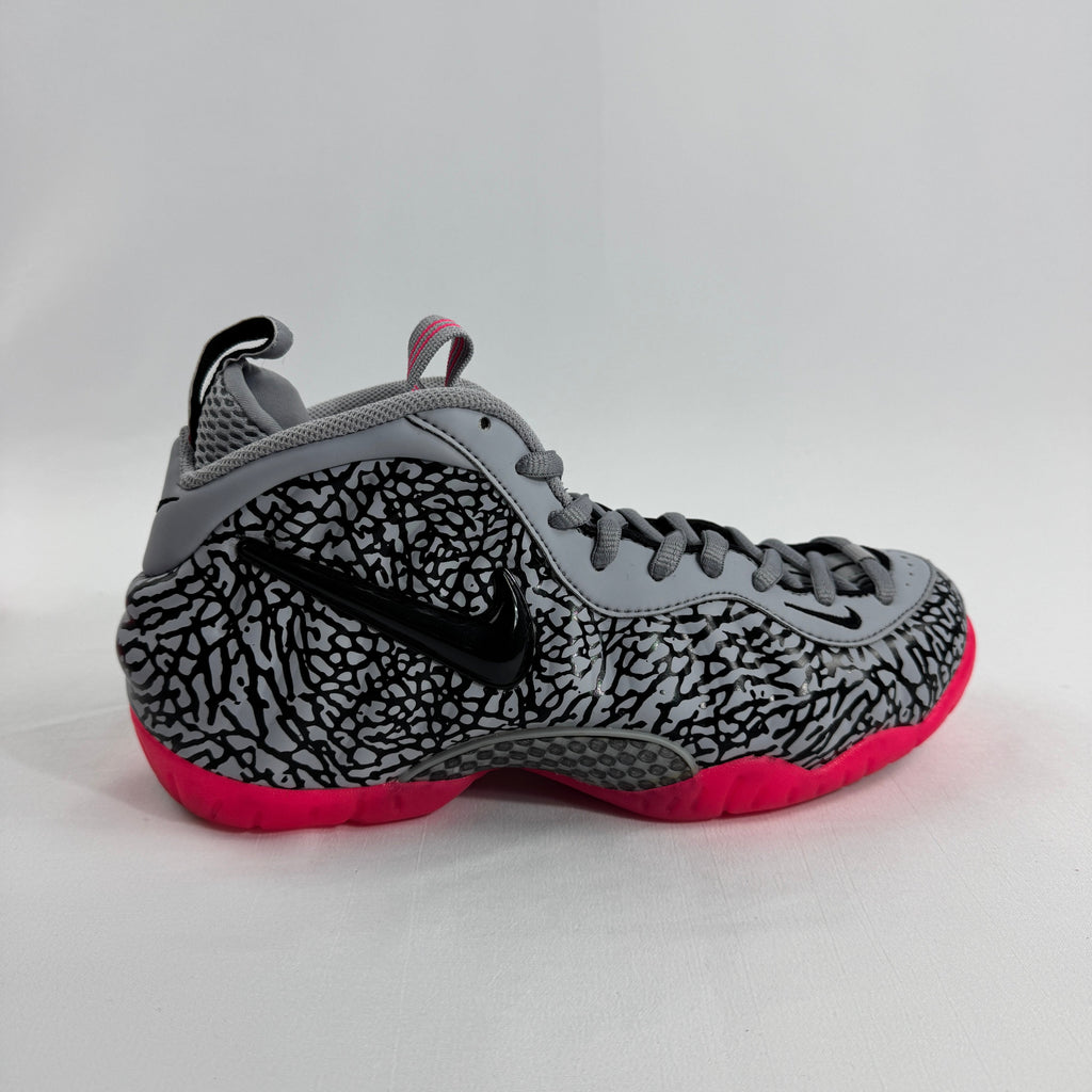 Air Foamposite Pro PRM Elephant Print reimagines the classic Foamposite silhouette with a bold elephant print design