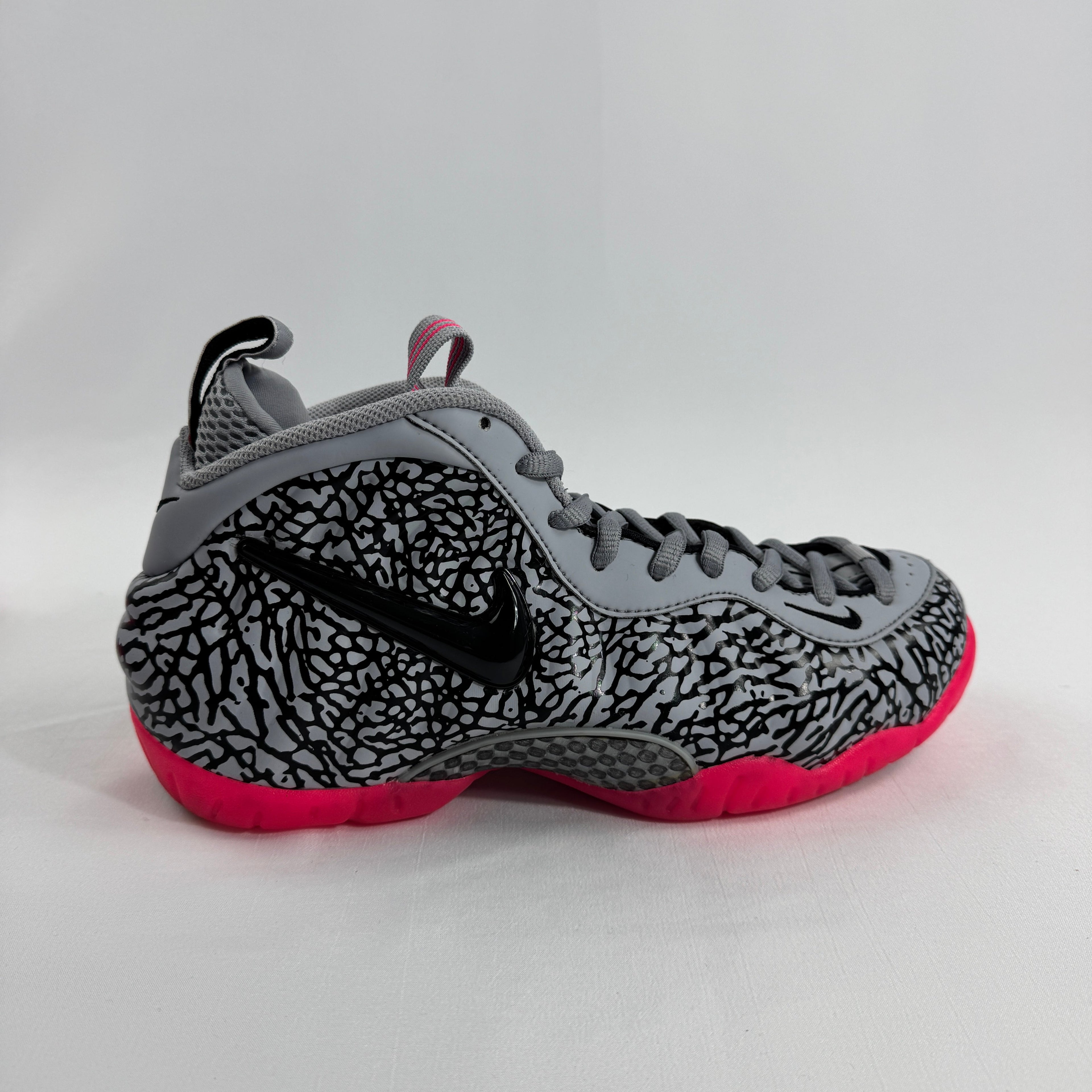 Air Foamposite Pro PRM Elephant Print reimagines the classic Foamposite silhouette with a bold elephant print design