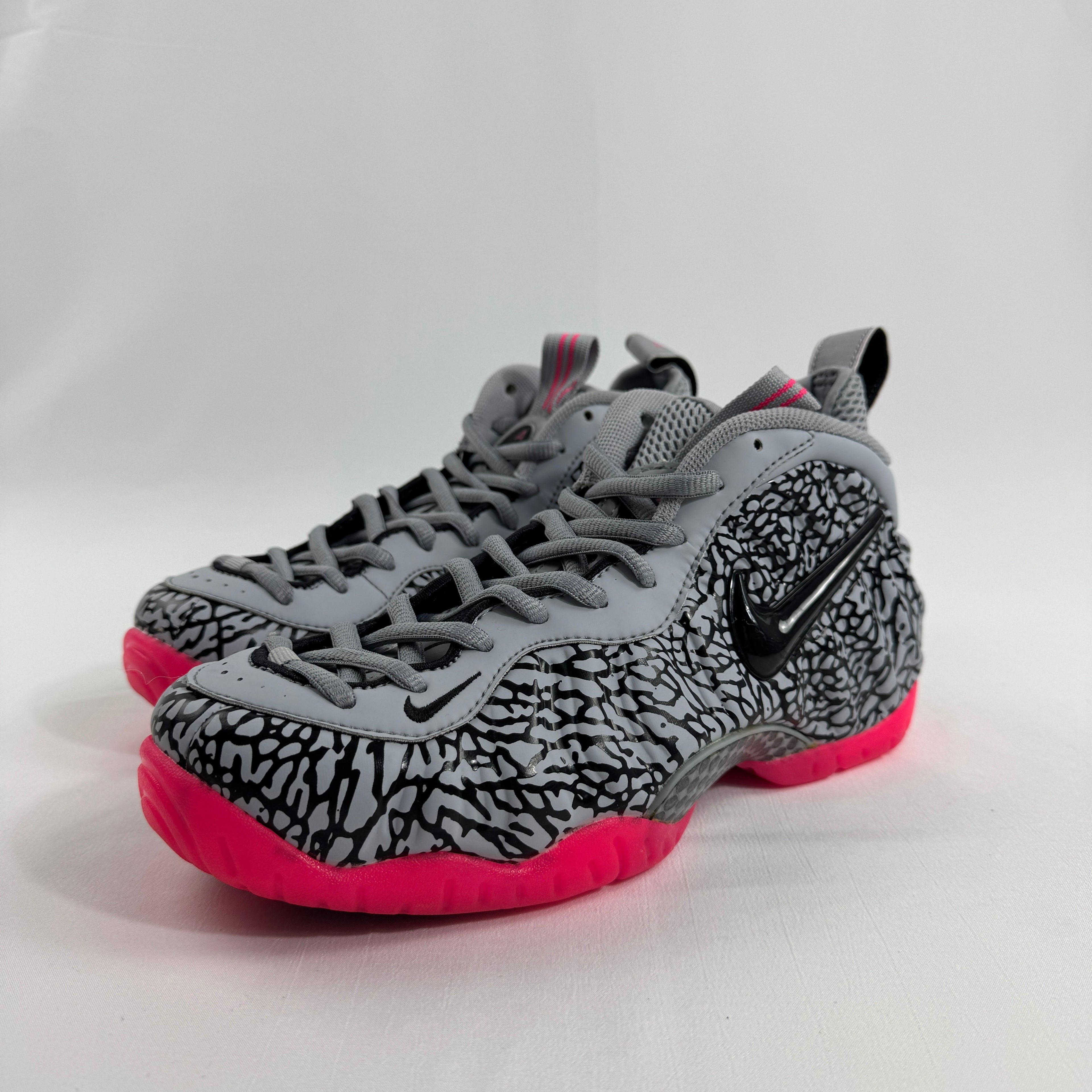 Air Foamposite Pro PRM Elephant Print reimagines the classic Foamposite silhouette with a bold elephant print design