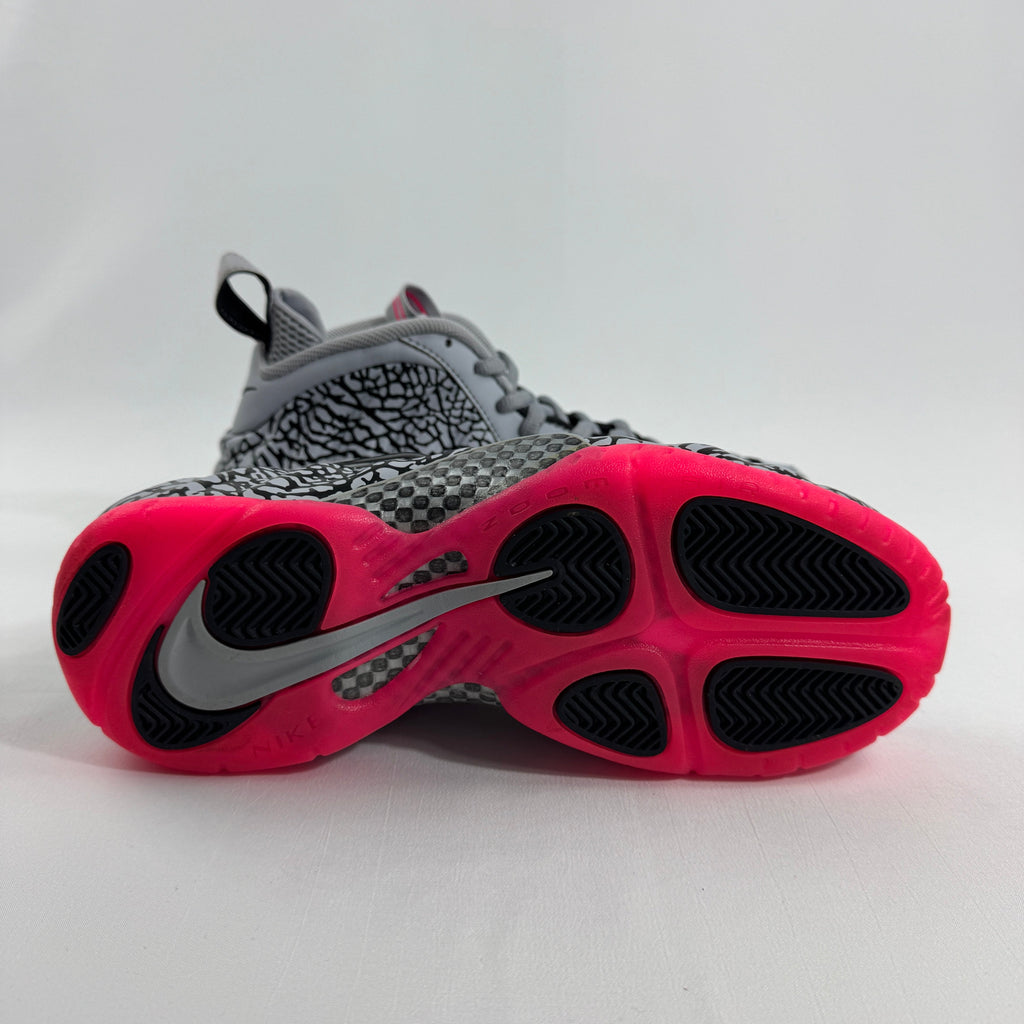 Air Foamposite Pro PRM Elephant Print reimagines the classic Foamposite silhouette with a bold elephant print design