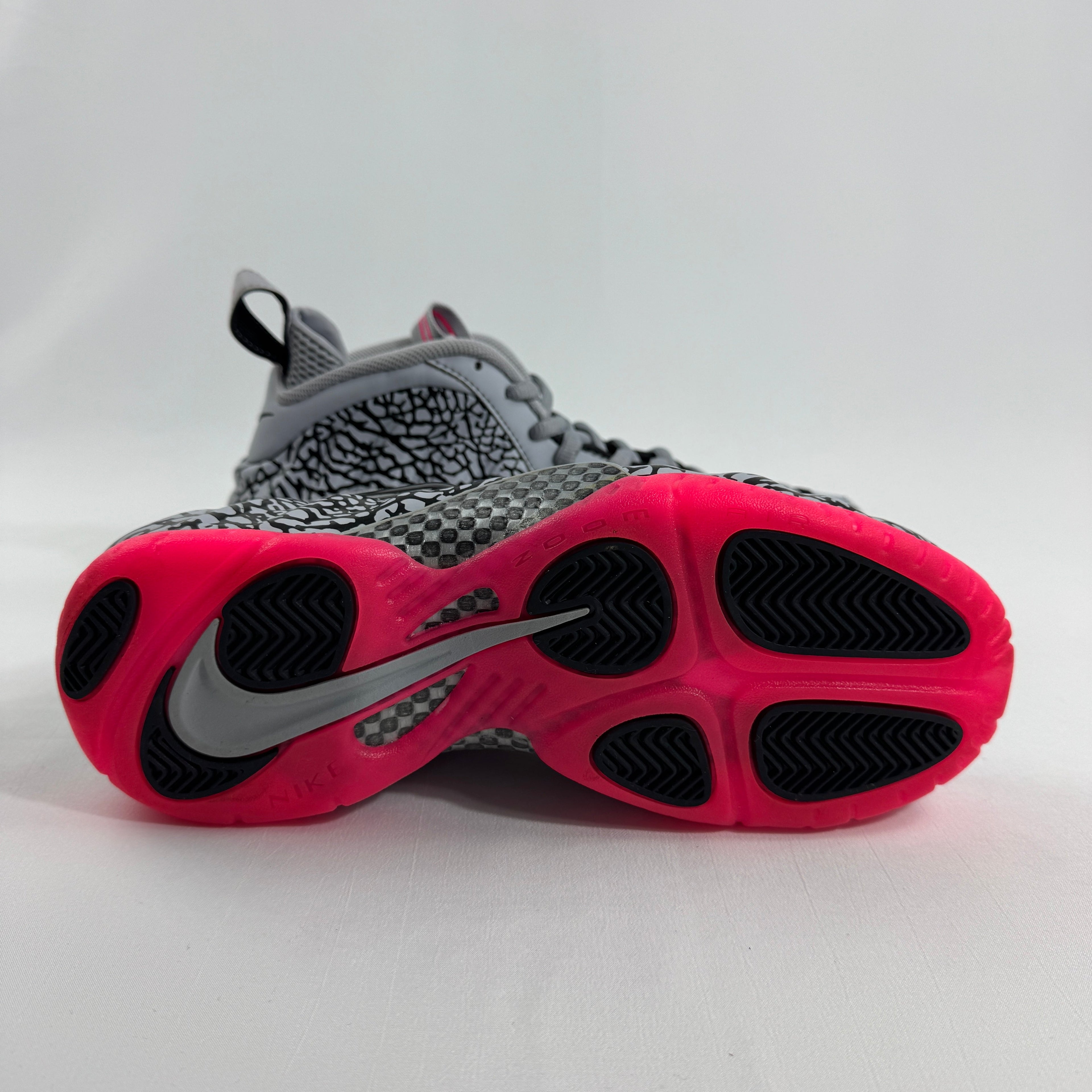 Air Foamposite Pro PRM Elephant Print reimagines the classic Foamposite silhouette with a bold elephant print design