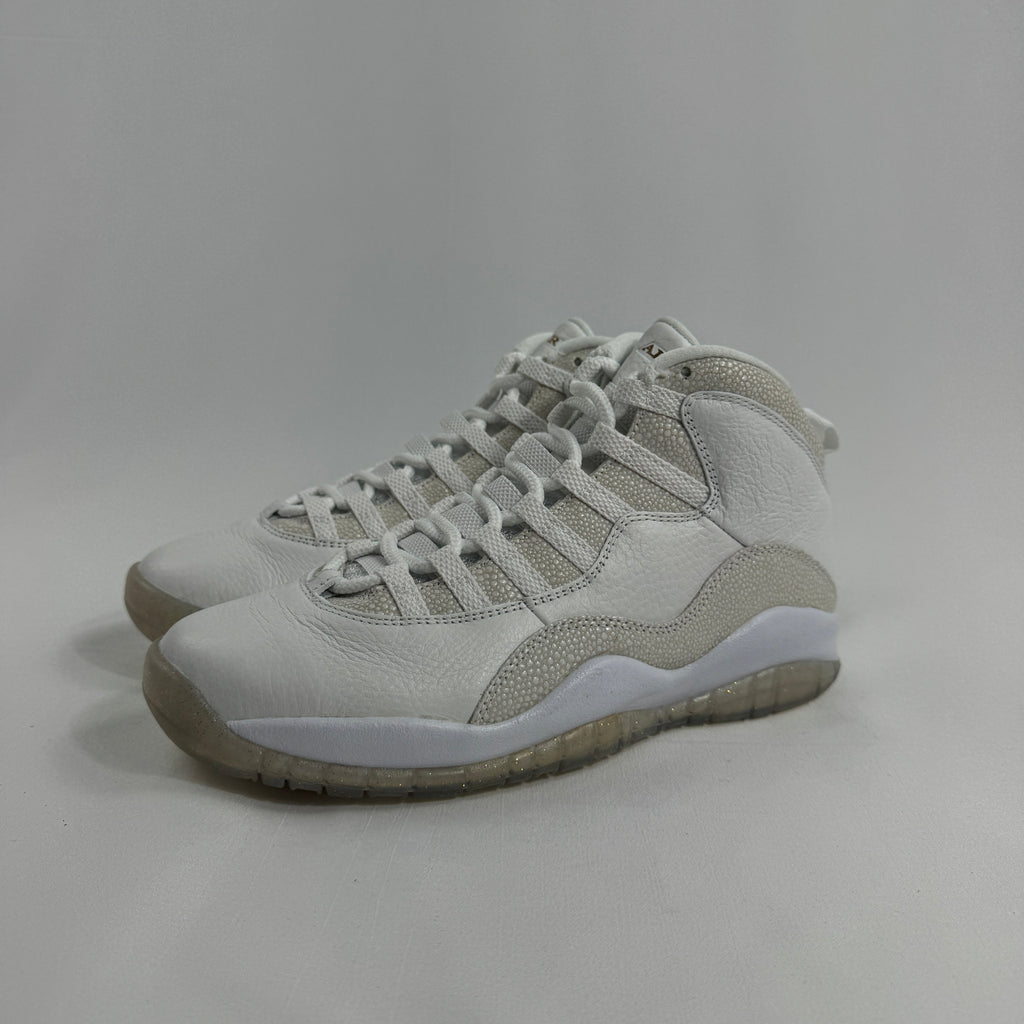 Air Jordan 10 Retro OVO is a premium collaboration between Jordan Brand and Drake’s OVO label, combining luxury styling with