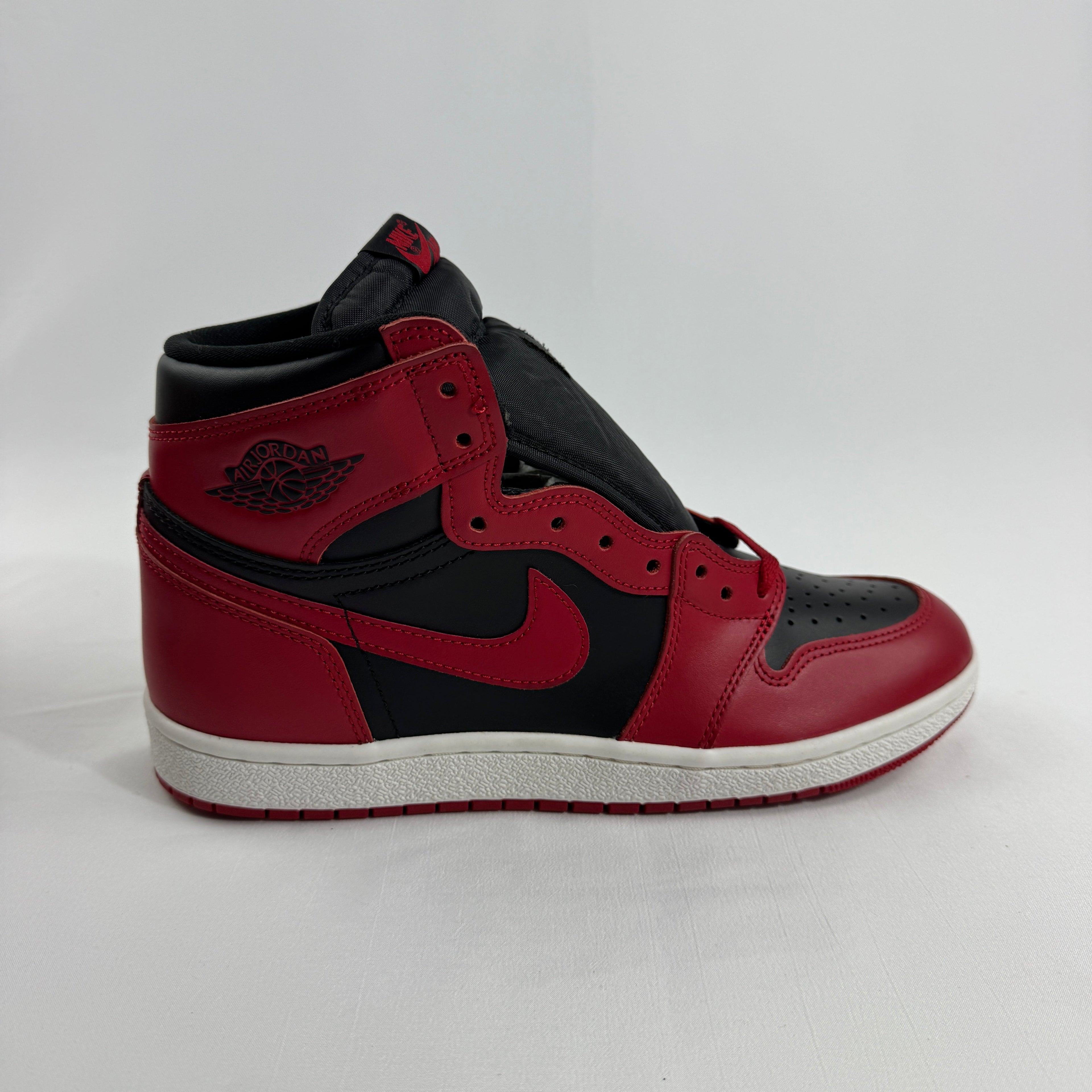 Air Jordan 1 Retro High ’85 is a premium recreation of the original 1985 Air Jordan 1, built to closely match the authentic