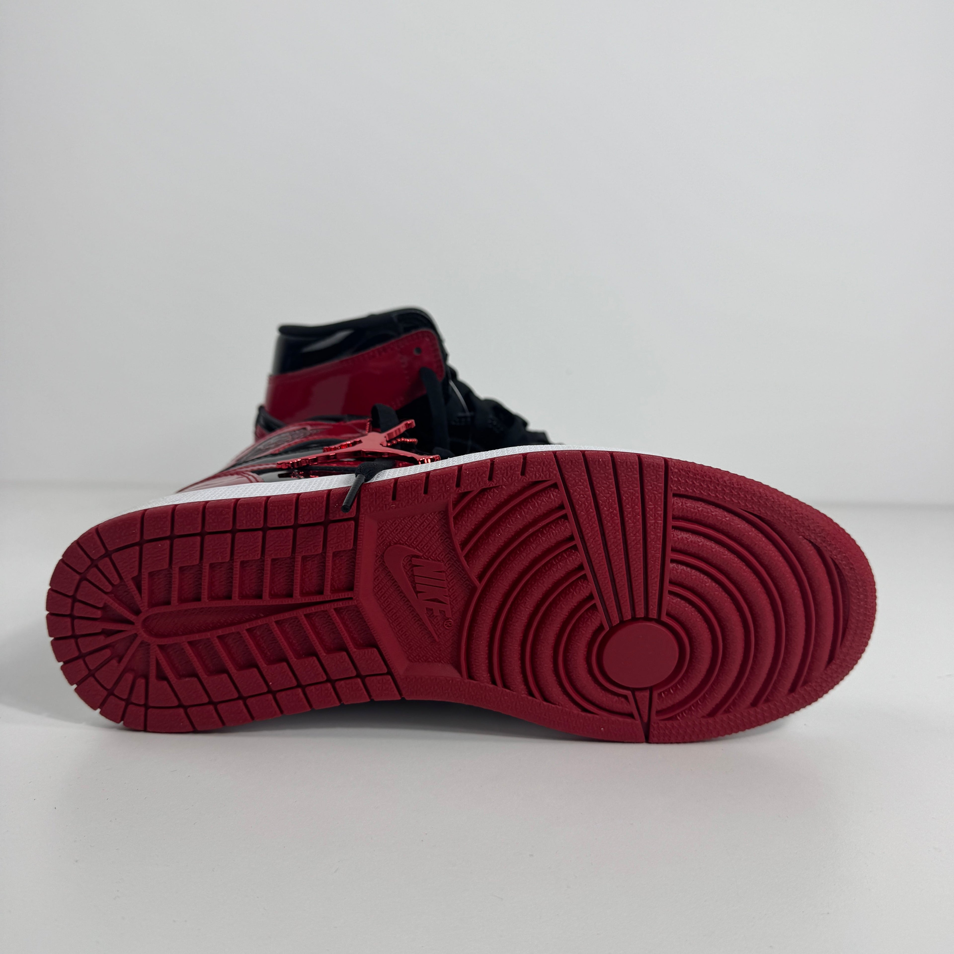 Air Jordan 1 Retro High OG is a timeless high-top sneaker that stays true to the original 1985 silhouette, featuring premium