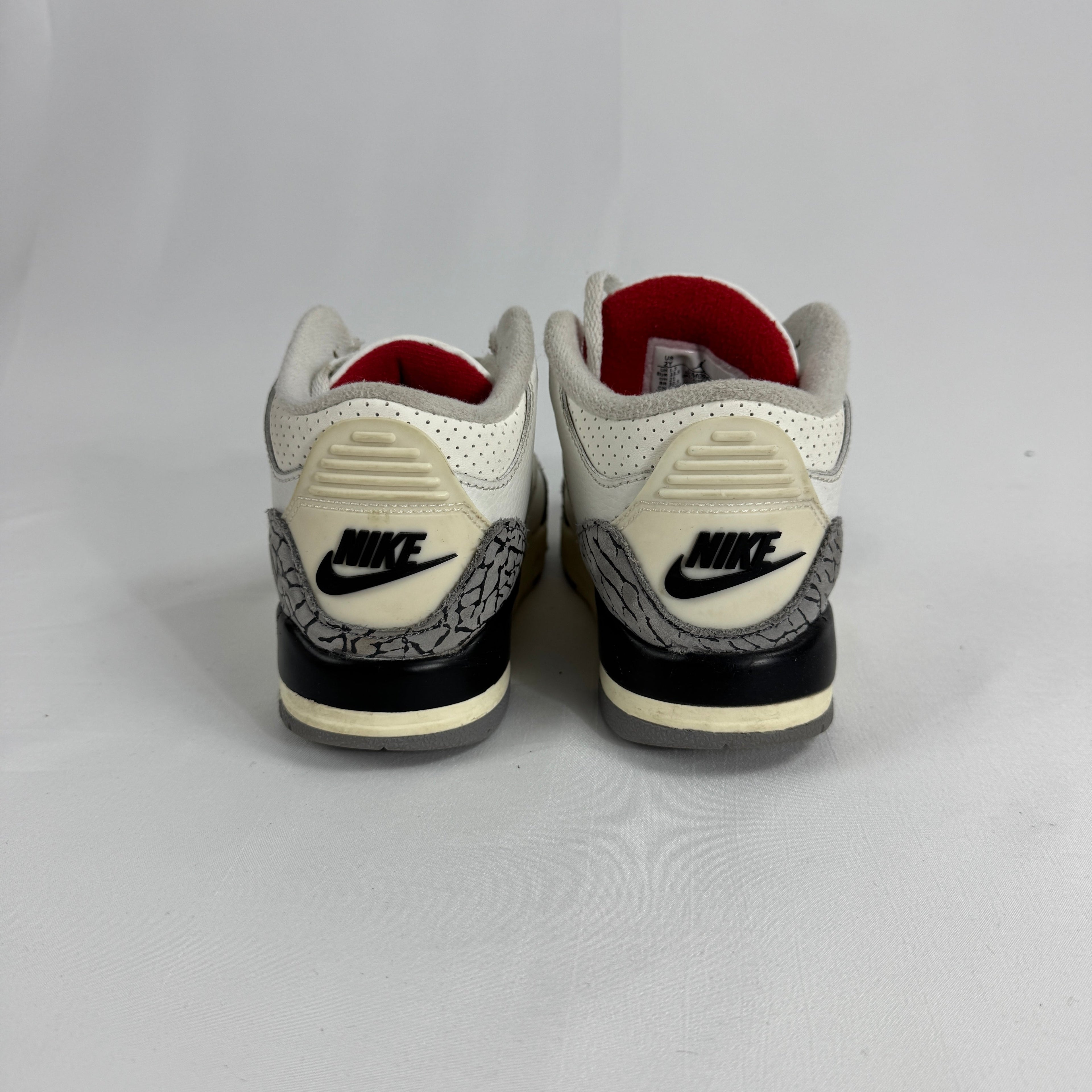 The Air Jordan 3 Toddler White Cement brings one of Jordan Brand’s most iconic designs to little feet. Featuring a clean