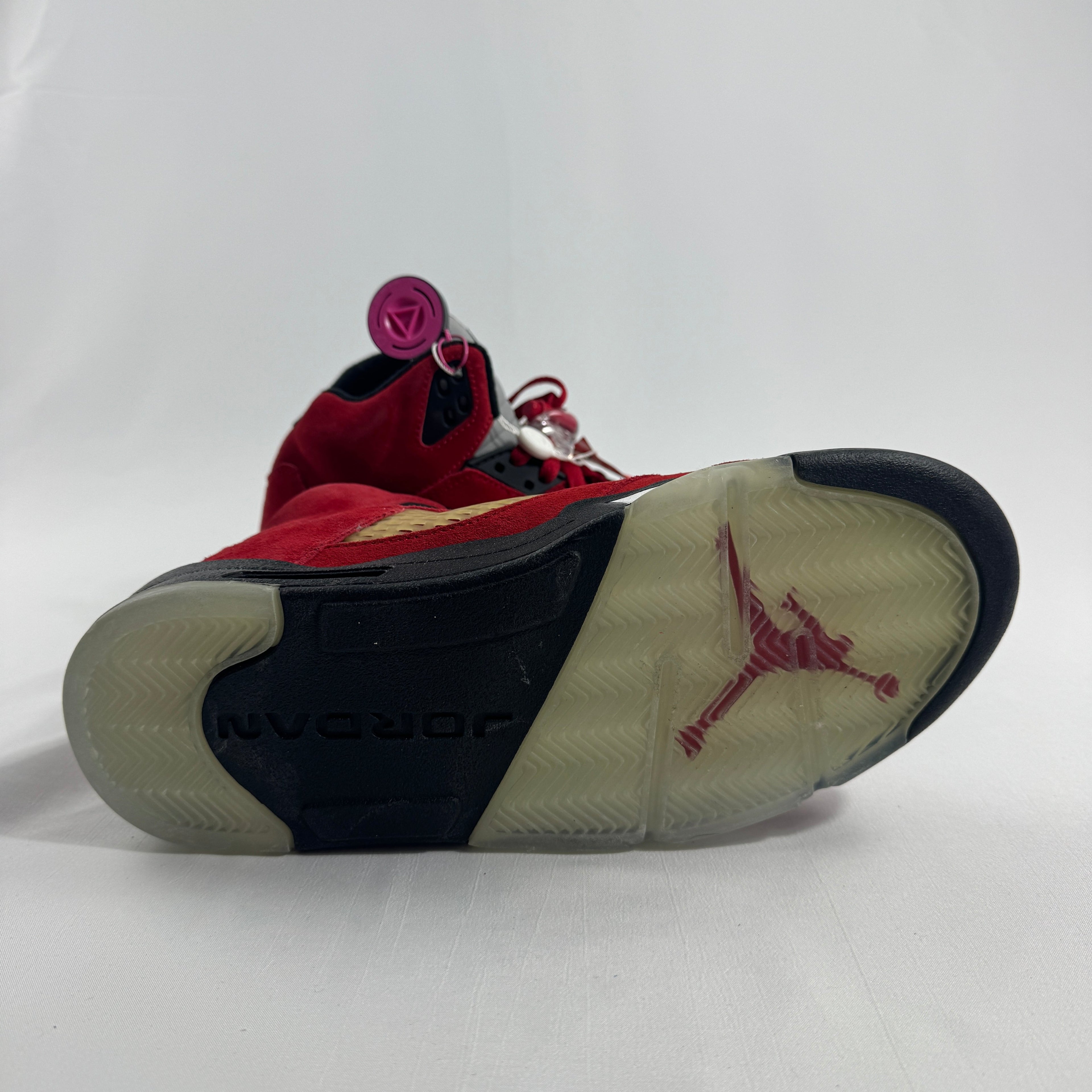Air Jordan 5 Retro DMP is a celebrated release from the Defining Moments Pack, created to honor Michael Jordan’s