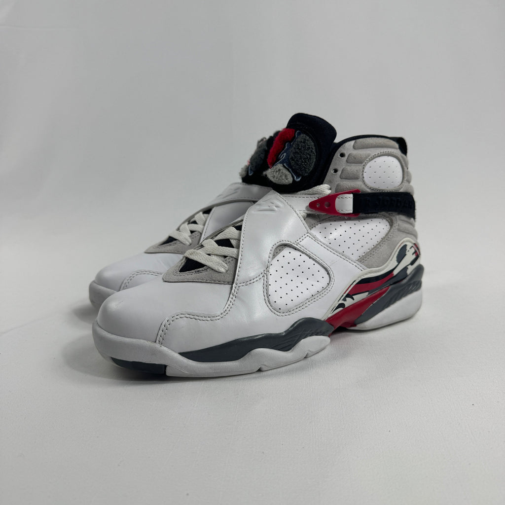 Air Jordan 8 Retro revives the iconic silhouette worn by Michael Jordan during his 1992–93 championship season. Known for