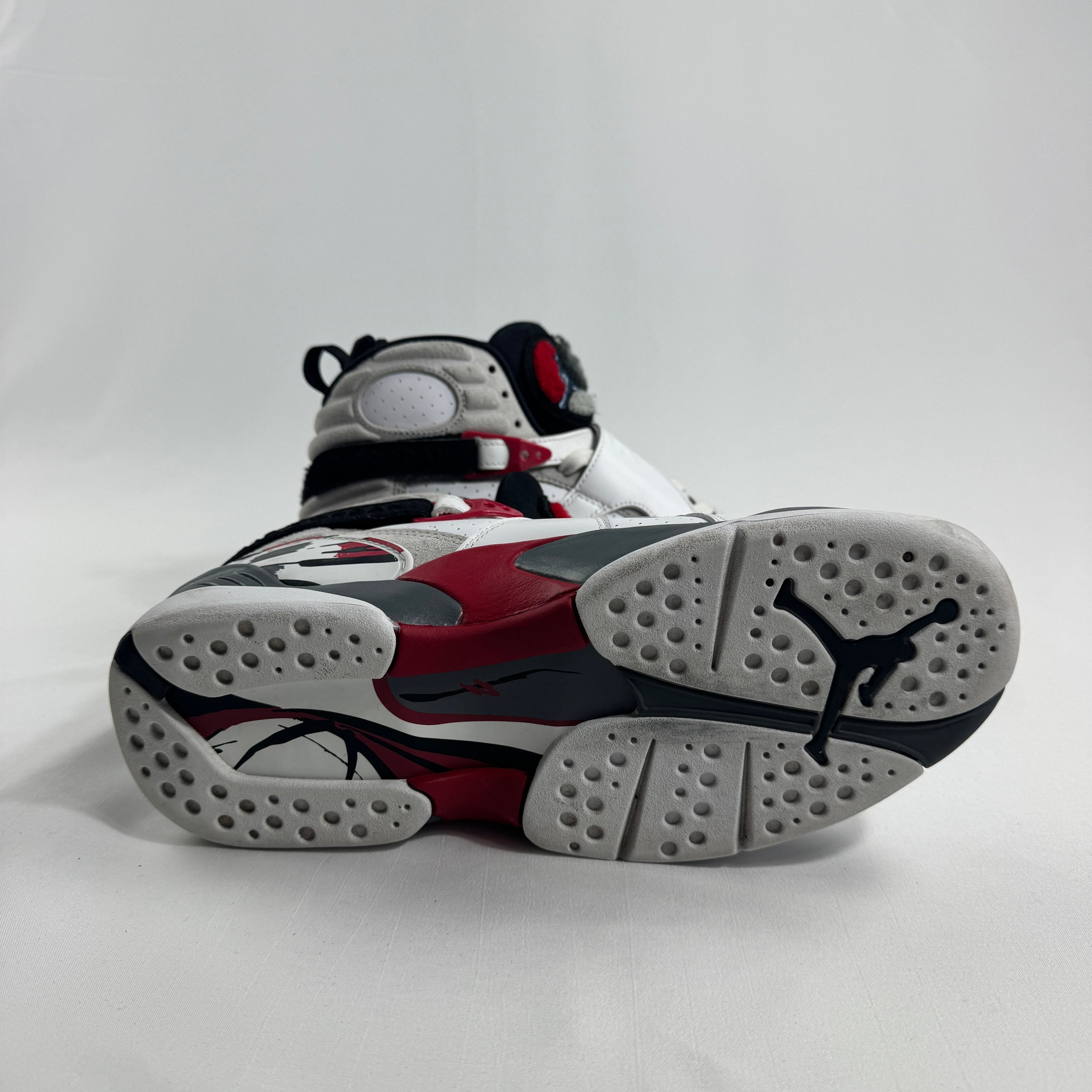 Air Jordan 8 Retro revives the iconic silhouette worn by Michael Jordan during his 1992–93 championship season. Known for