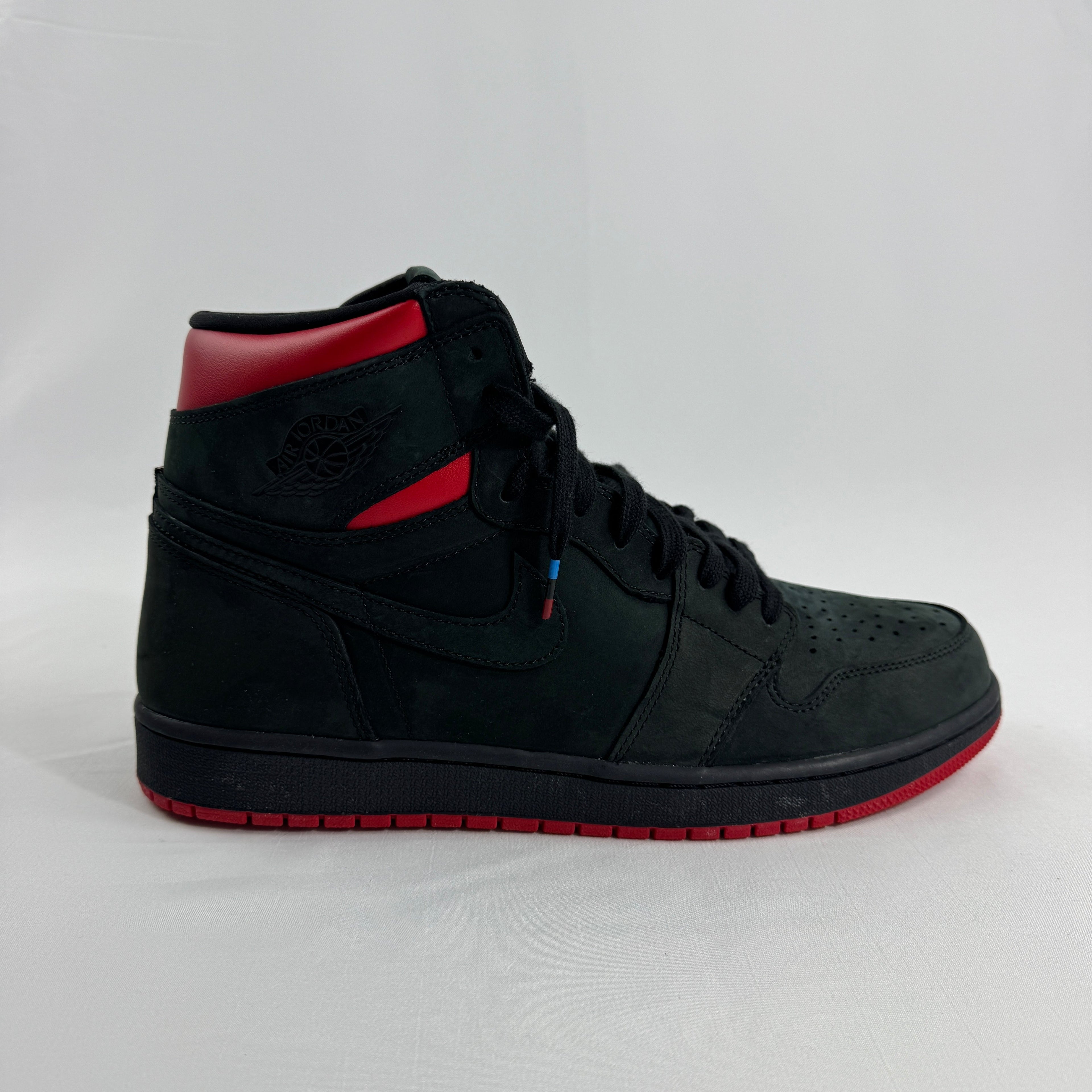 Air Jordan 1 Retro High OG Q54 celebrates the renowned Quai 54 streetball tournament with a premium take on the iconic