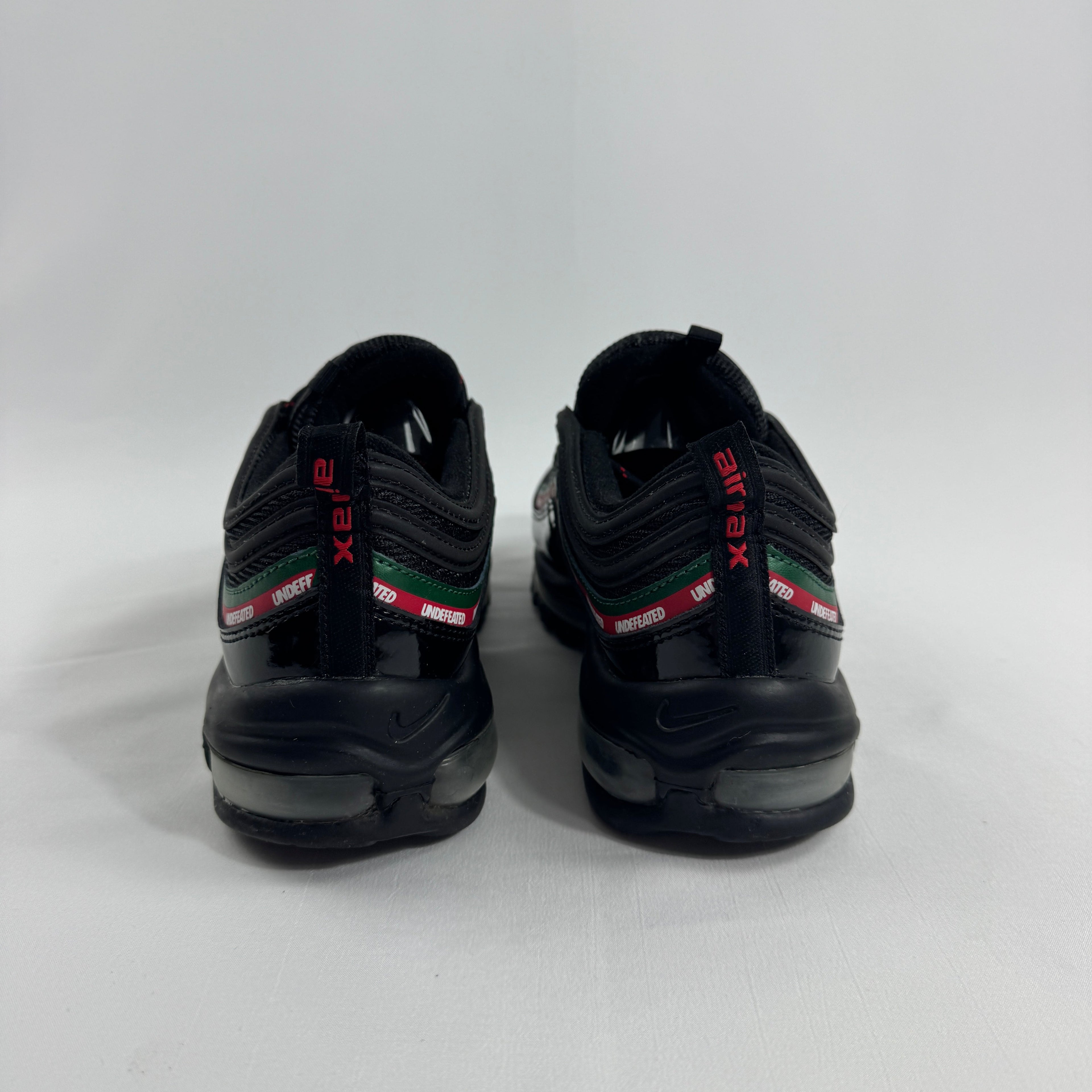 Air Max 97 Undefeated Black Volt combines the iconic Air Max 97 design with Undefeated’s bold streetwear aesthetic.