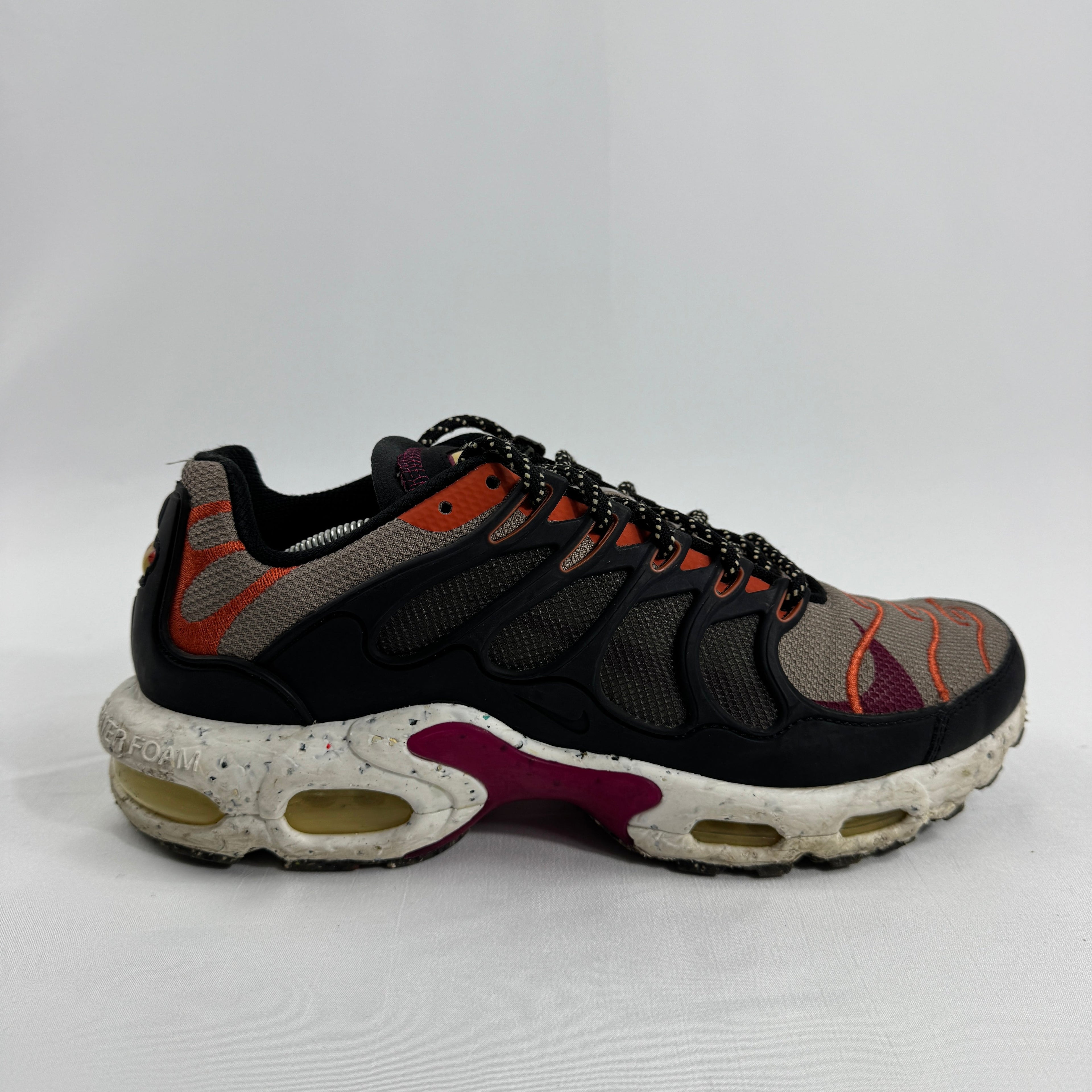 Air Max Terrascape Plus is a modern rework of the classic Air Max Plus, designed with sustainability and outdoor-inspired