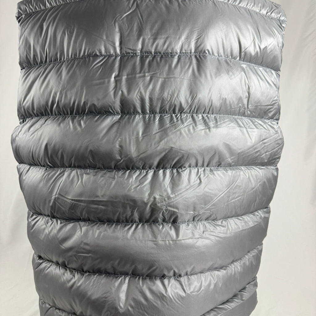 The Canada Goose Crofton Gilet is a lightweight, packable down vest designed for layering in cold but not extreme weather.