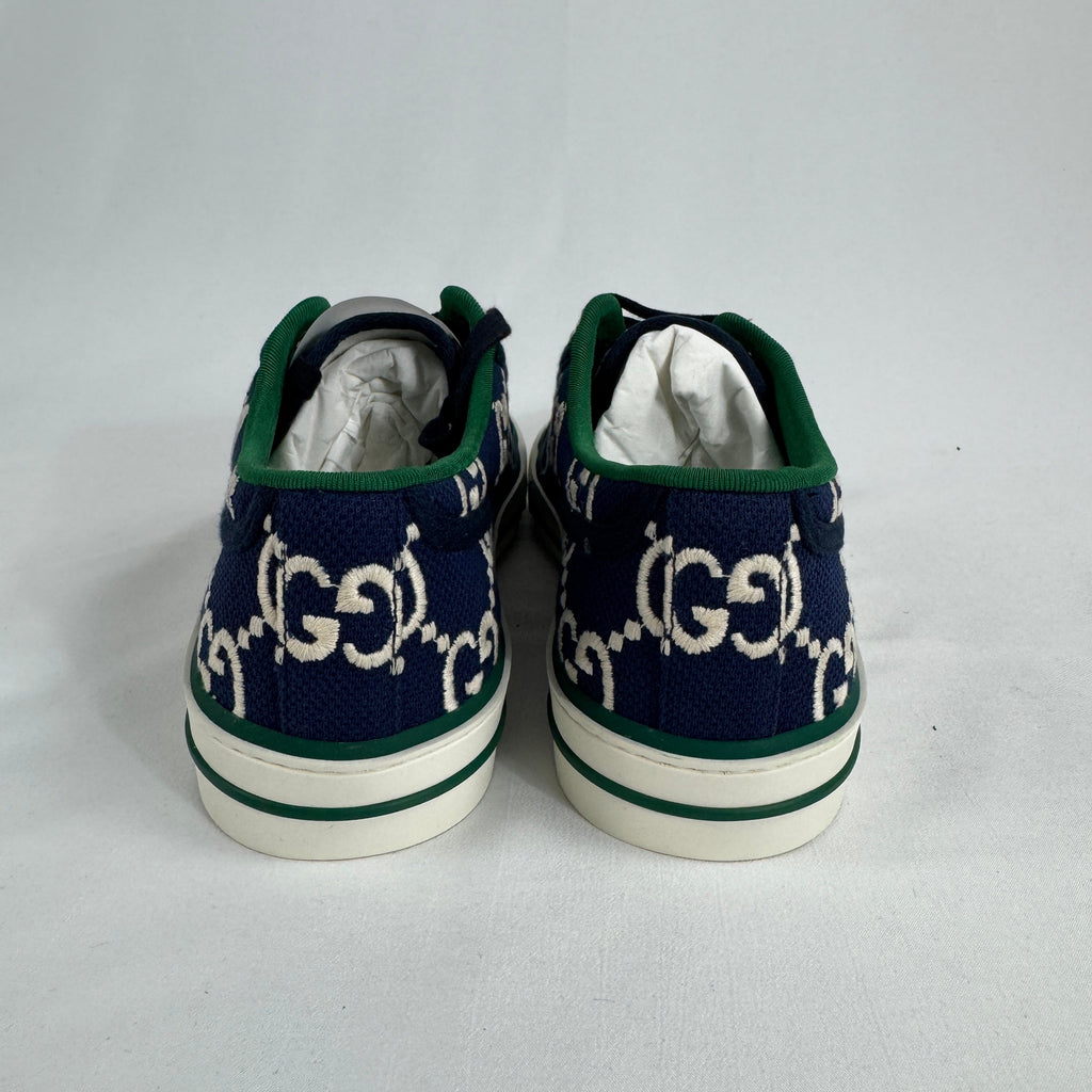 The Gucci Tennis 1977 is a classic low-top sneaker inspired by vintage tennis footwear, blending timeless style with modern