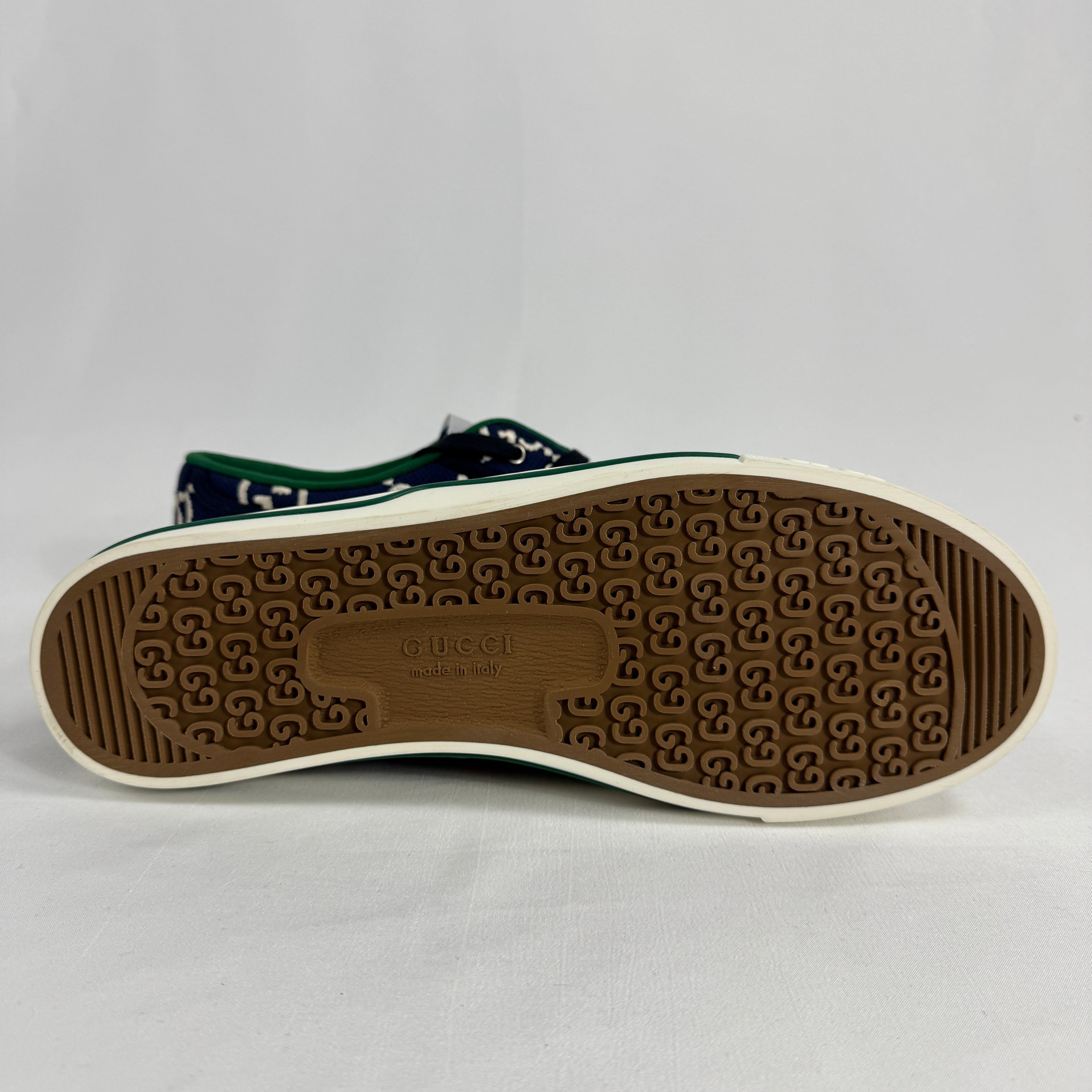 The Gucci Tennis 1977 is a classic low-top sneaker inspired by vintage tennis footwear, blending timeless style with modern