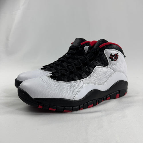 The Jordan 10 Retro White/Black is a clean, classic take on the Air Jordan 10 silhouette, originally designed by Tinker